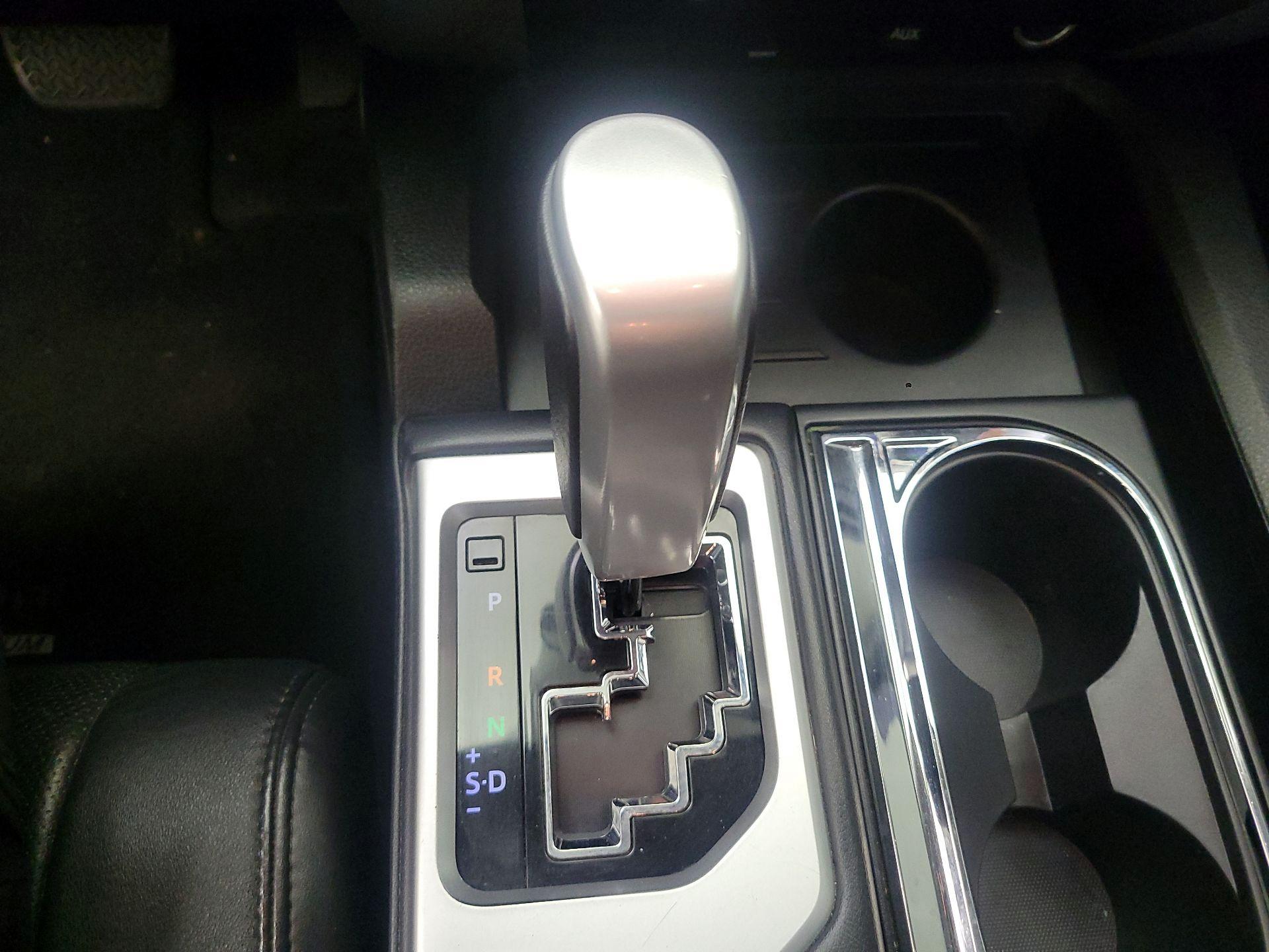 Thumbnail: 2015 Toyota Tundra - 16