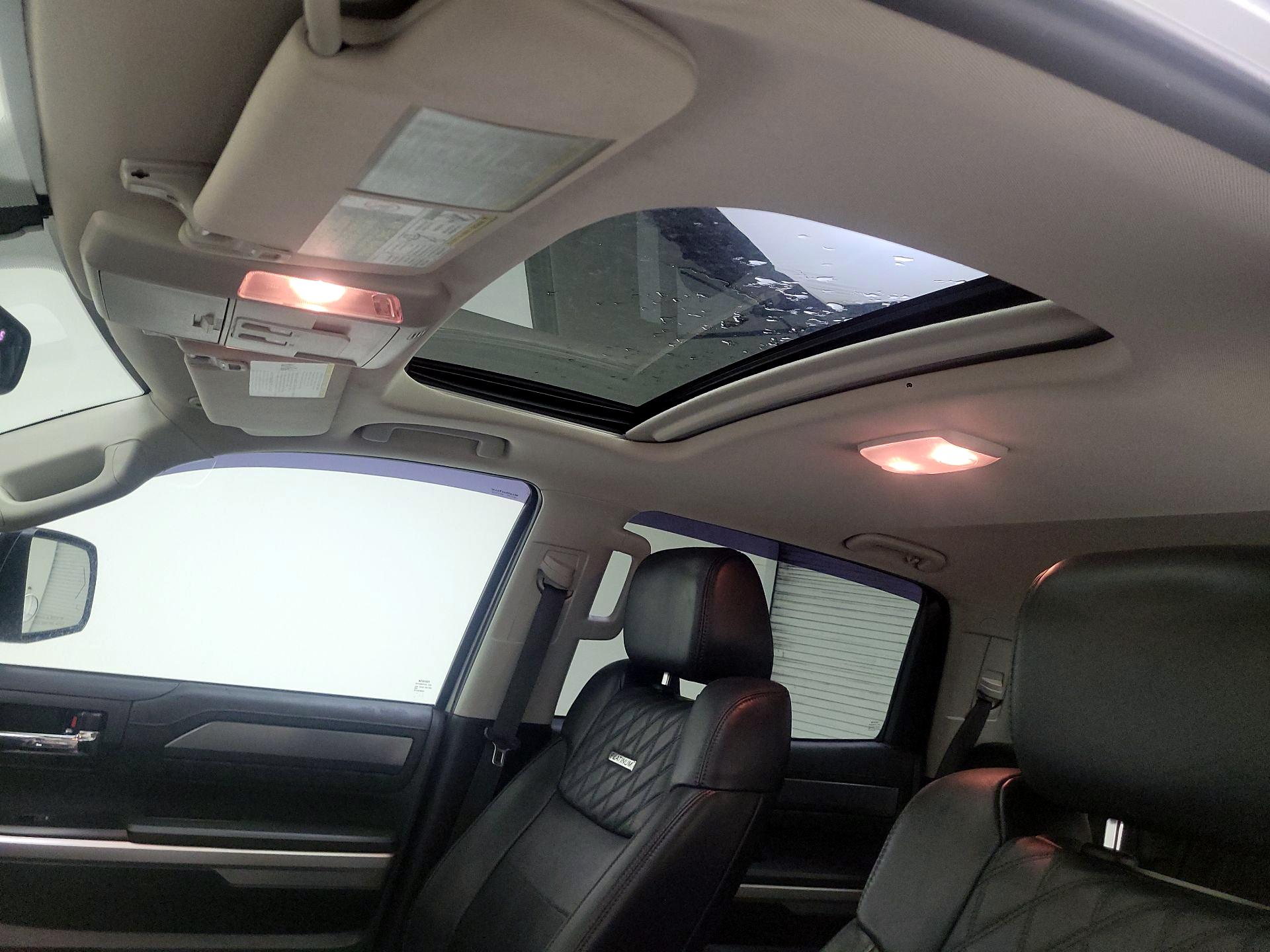 Thumbnail: 2015 Toyota Tundra - 18