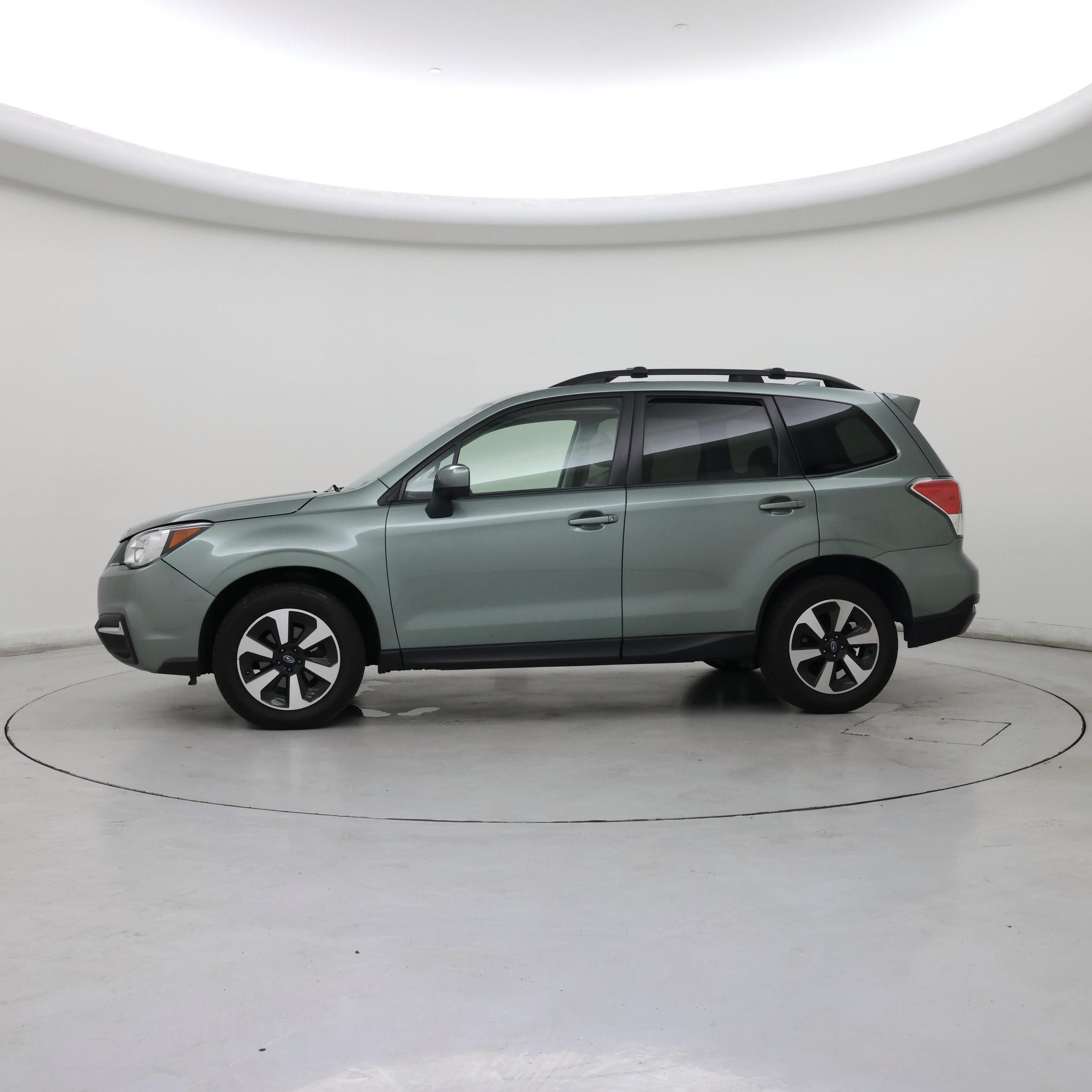 Thumbnail: 2017 Subaru Forester - 3