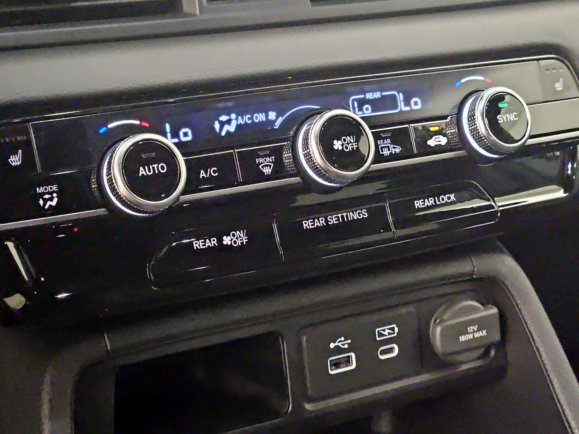 Thumbnail: 2025 Honda Pilot - 16