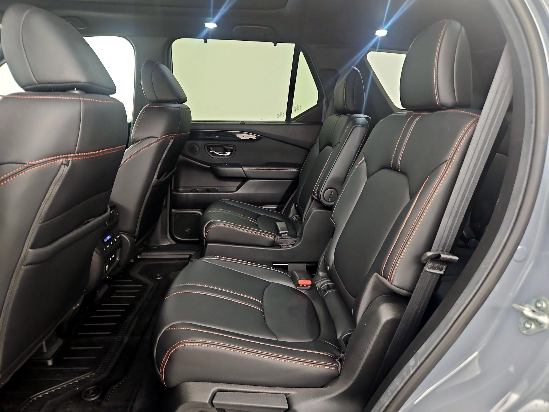 Thumbnail: 2025 Honda Pilot - 20