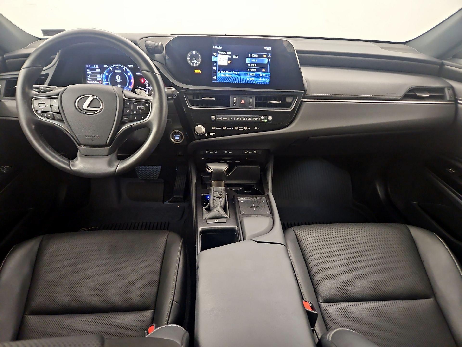 Thumbnail: 2022 Lexus ES - 9