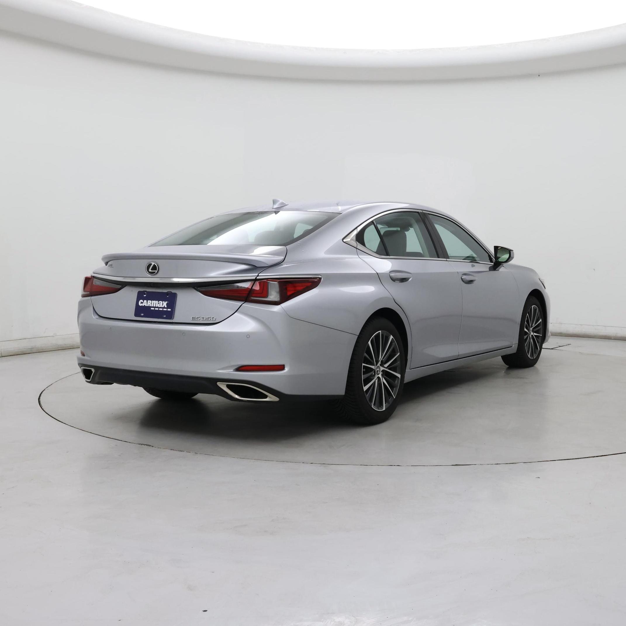 Thumbnail: 2022 Lexus ES - 8