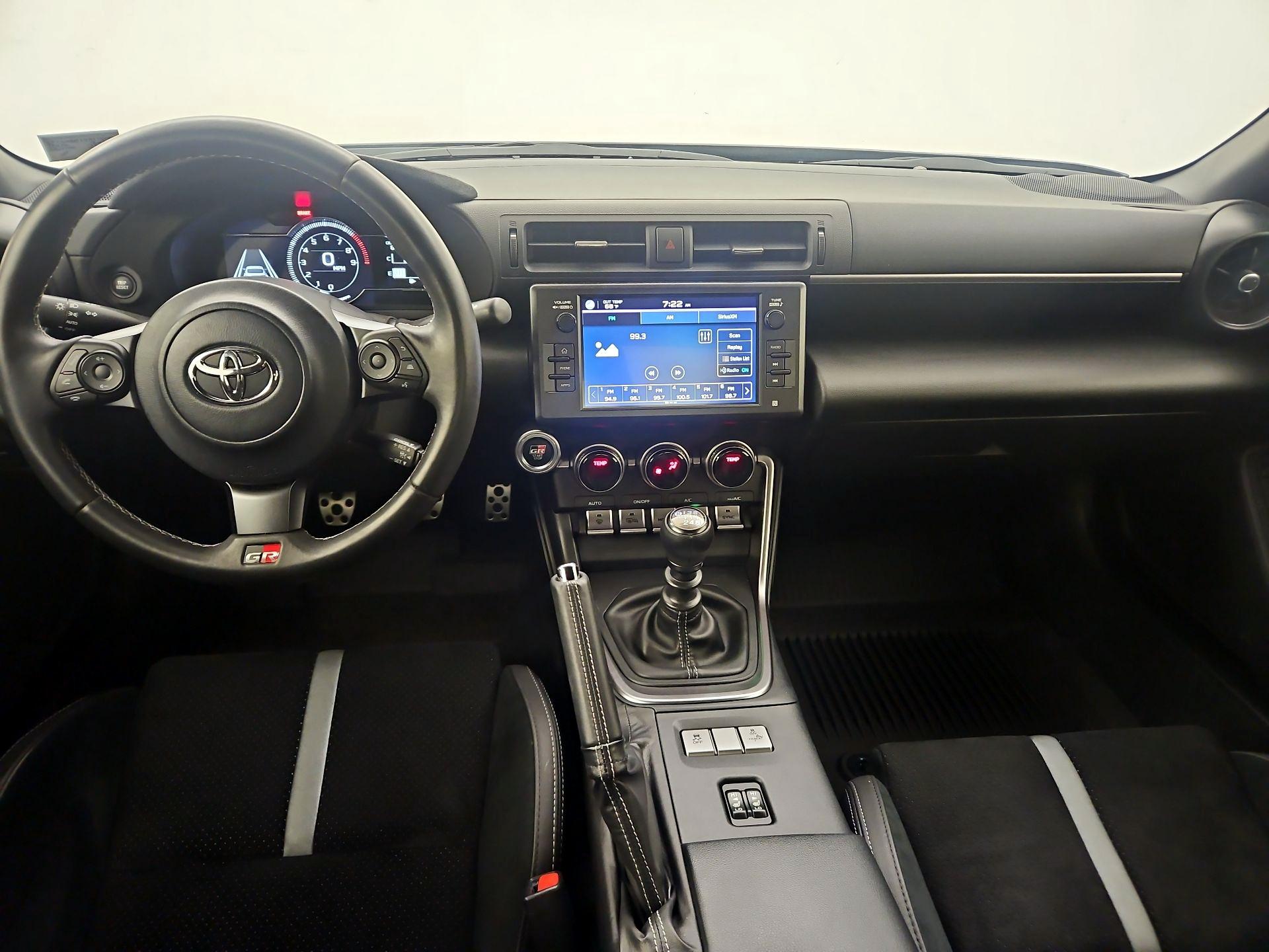 Thumbnail: 2024 Toyota GR86 - 9