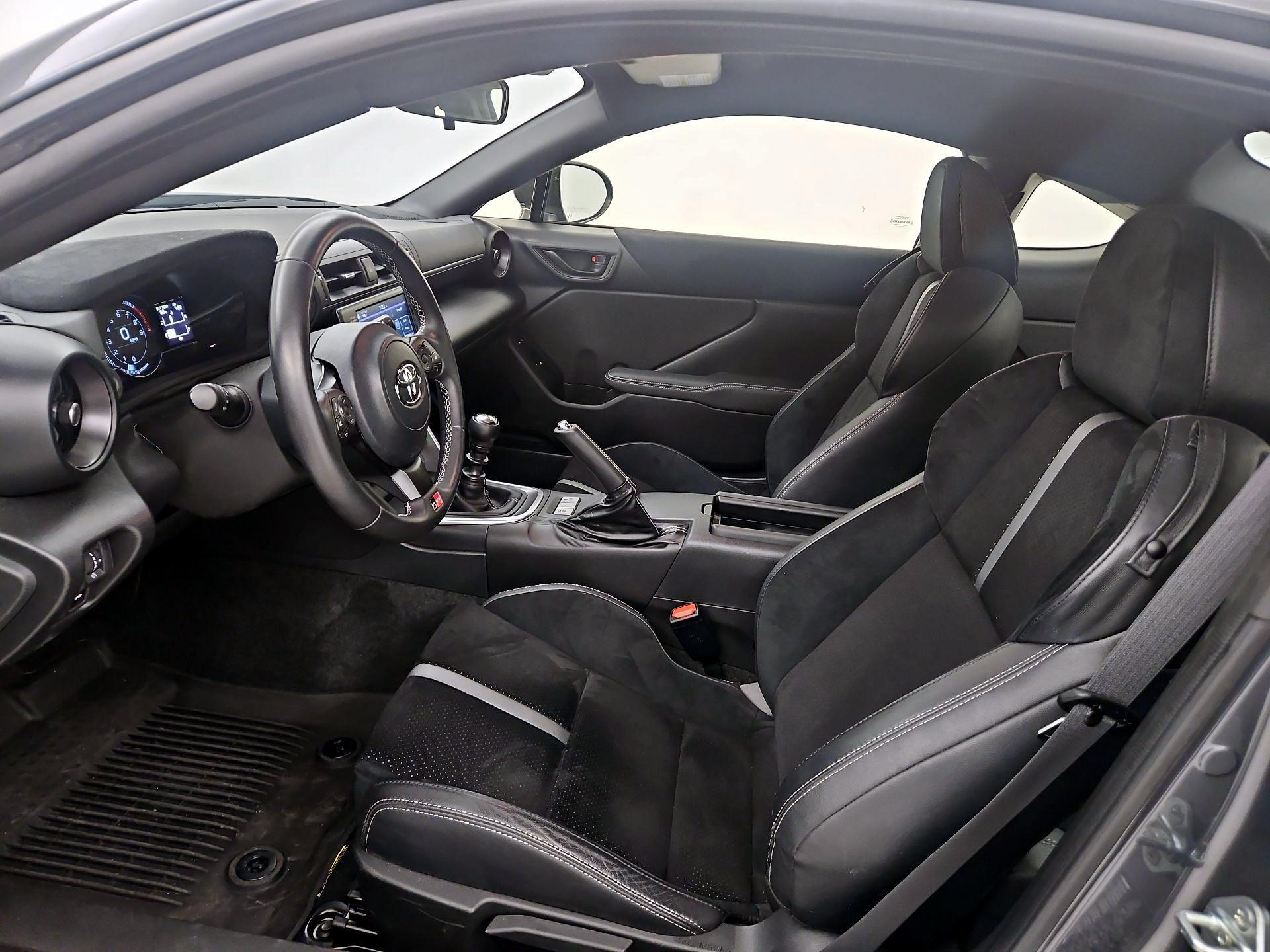 Thumbnail: 2024 Toyota GR86 - 11