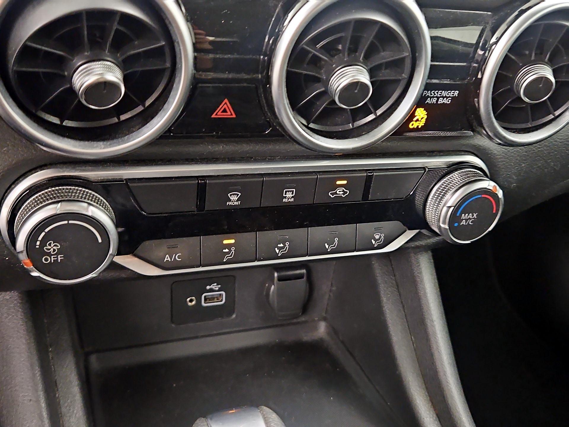 Thumbnail: 2020 Nissan Sentra - 16