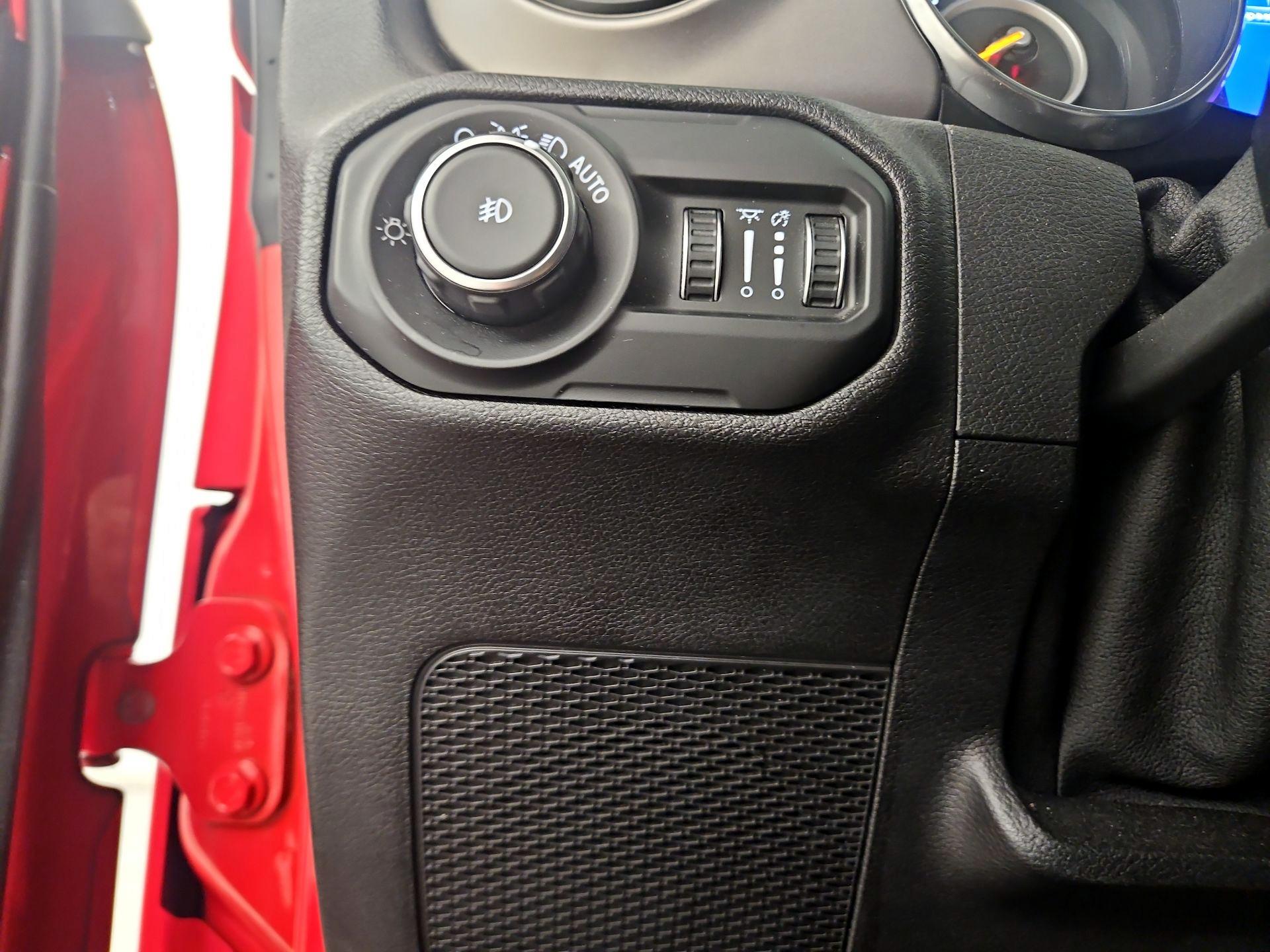 Thumbnail: 2020 Jeep Wrangler - 13