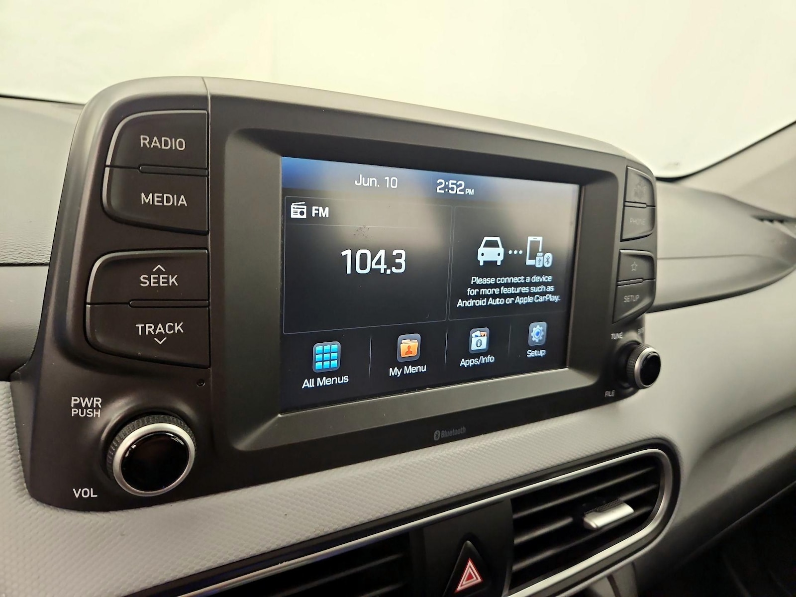 2020 Hyundai Kona SE - Photo 15