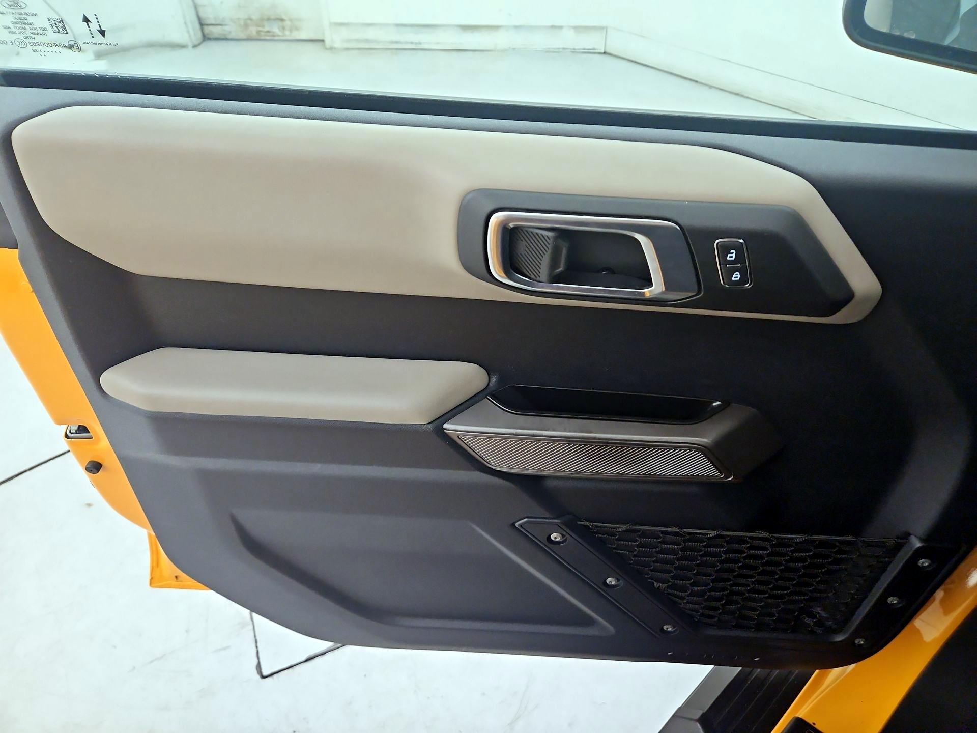 Thumbnail: 2022 Ford Bronco - 12