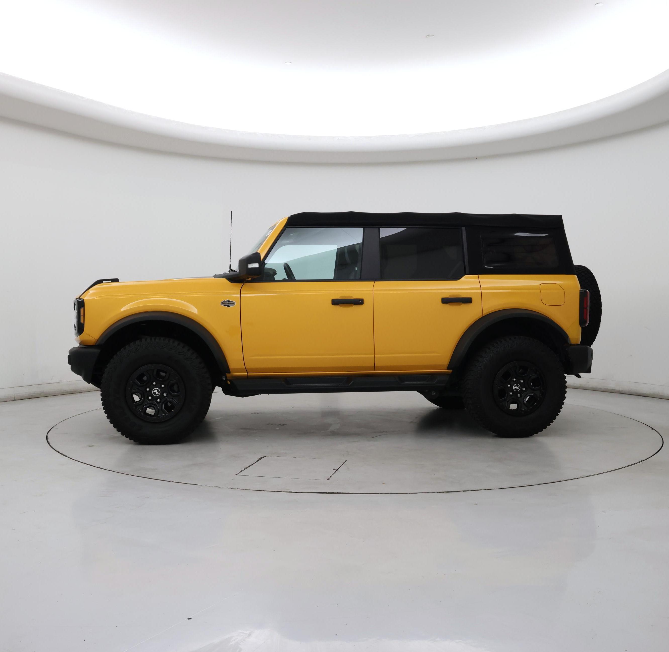 Thumbnail: 2022 Ford Bronco - 3