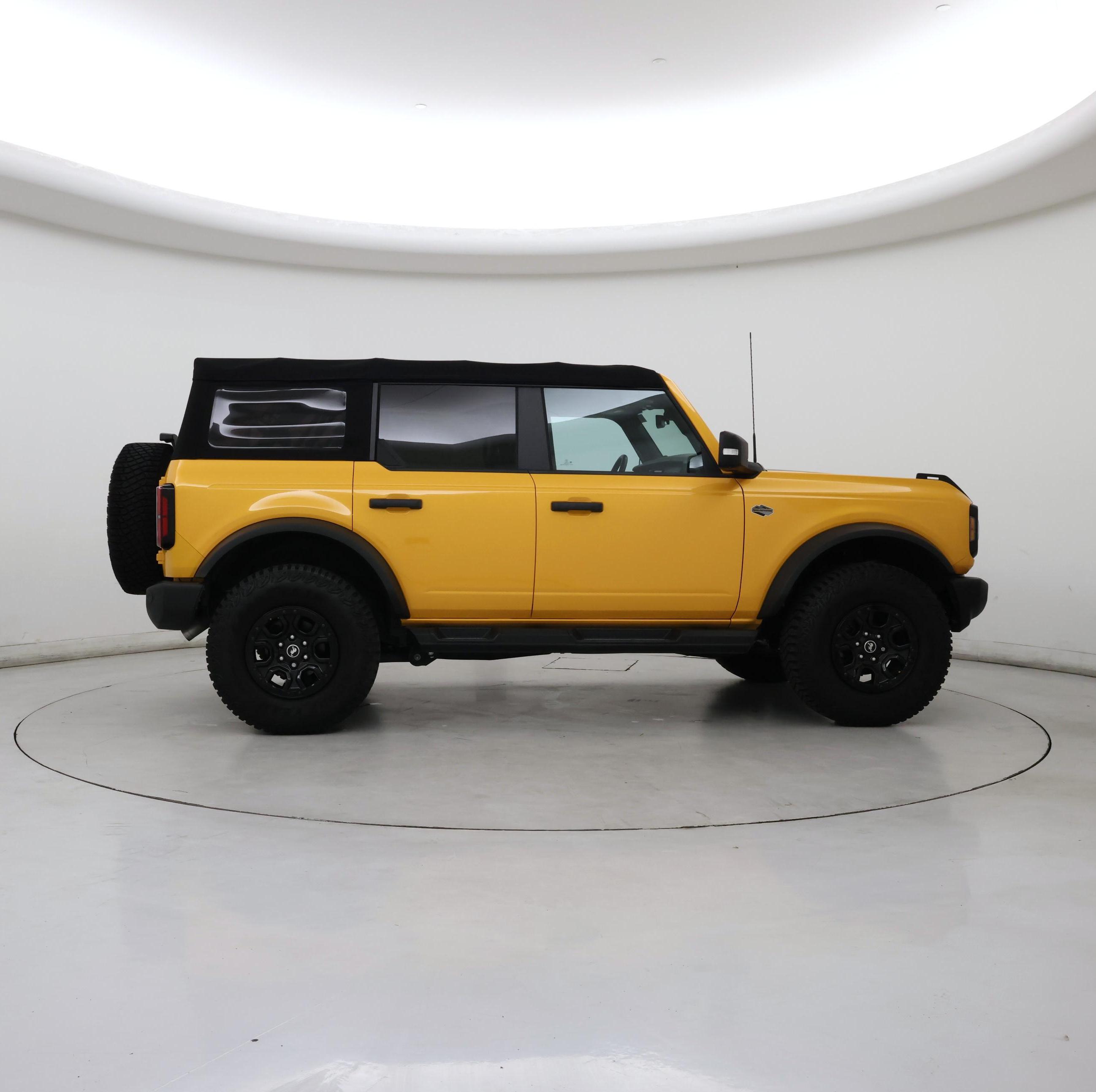 Thumbnail: 2022 Ford Bronco - 7