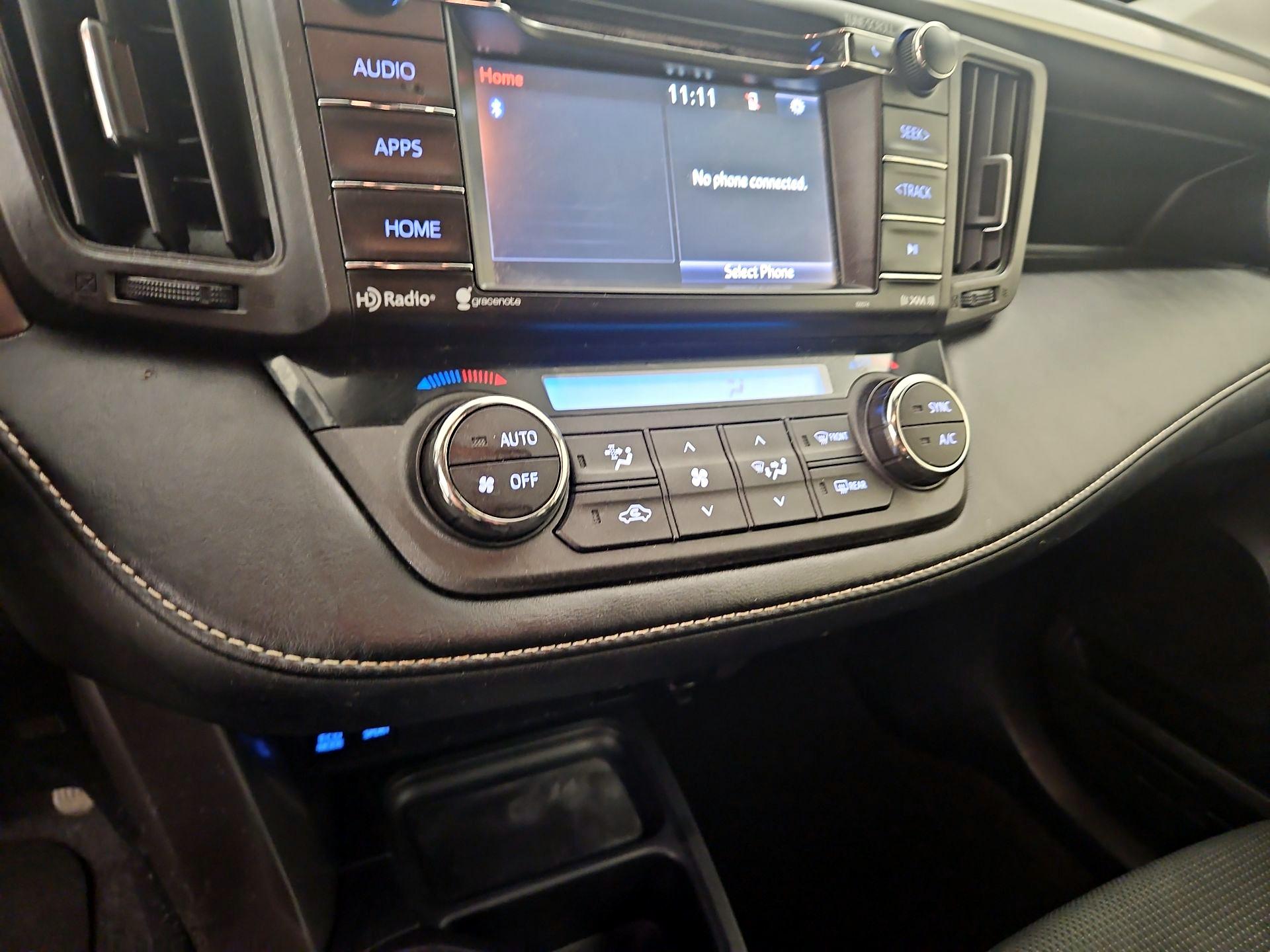 Thumbnail: 2017 Toyota RAV4 - 15