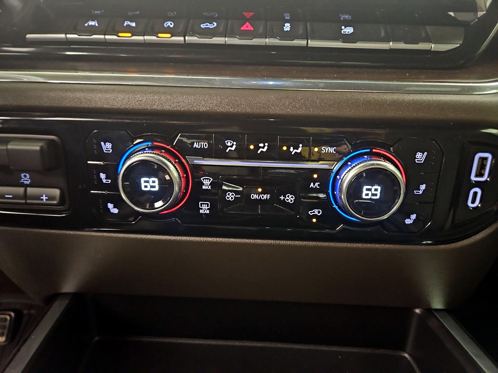 Thumbnail: 2024 GMC Sierra 1500 - 17