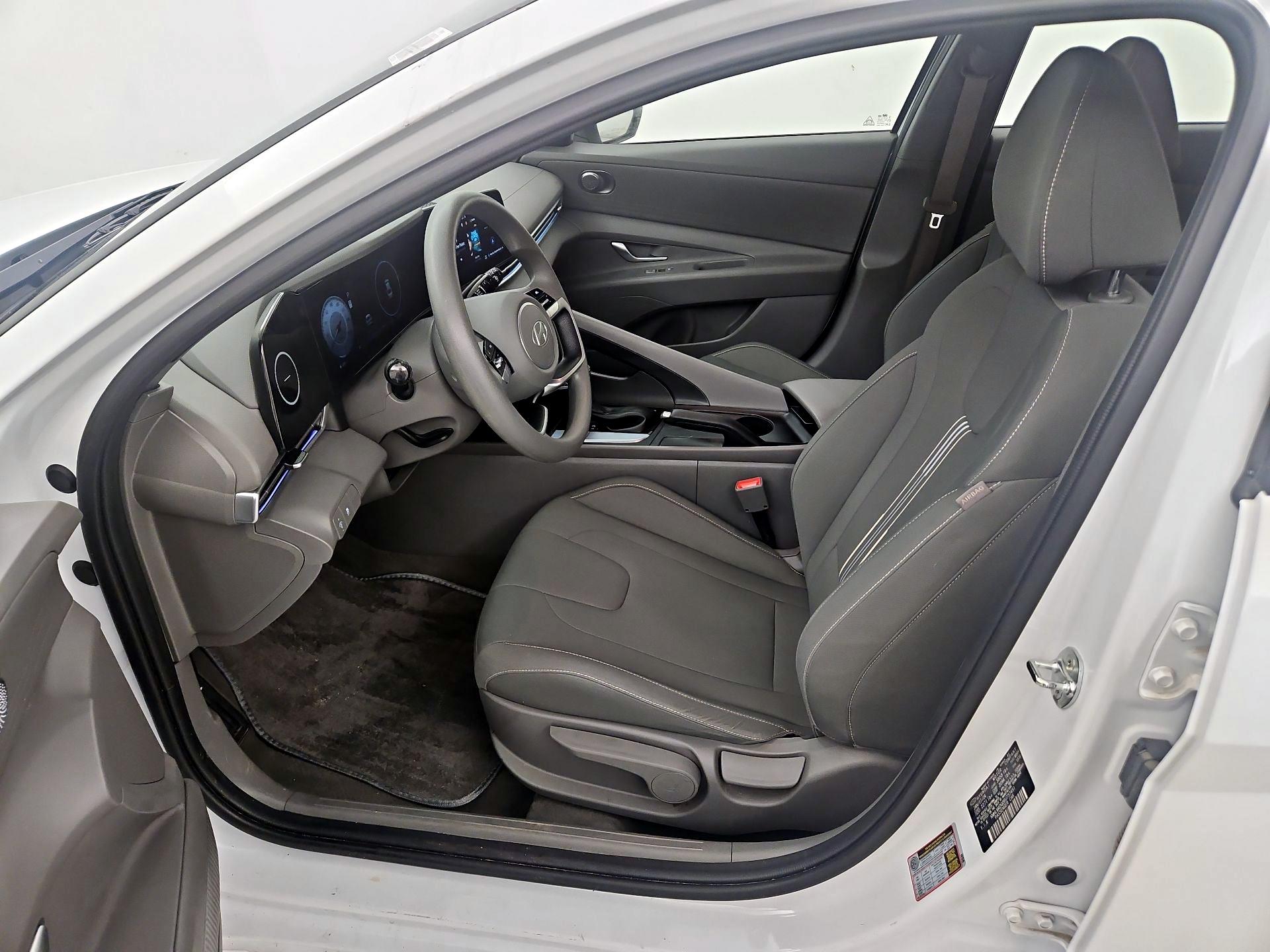 Thumbnail: 2024 Hyundai Elantra - 11