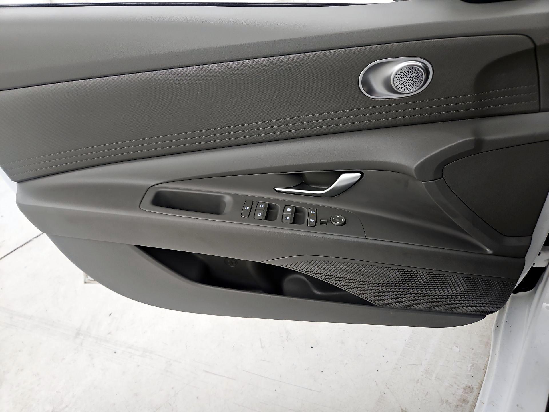 Thumbnail: 2024 Hyundai Elantra - 12