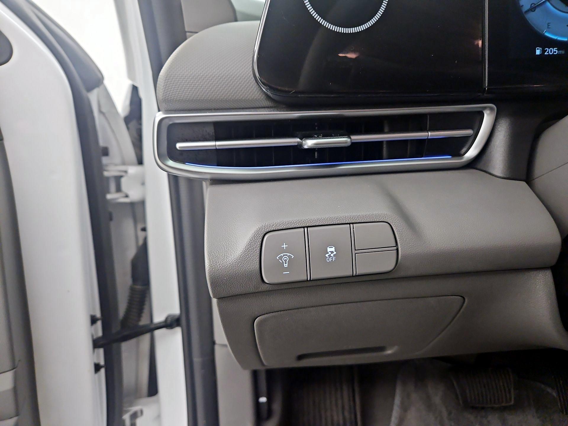 Thumbnail: 2024 Hyundai Elantra - 13