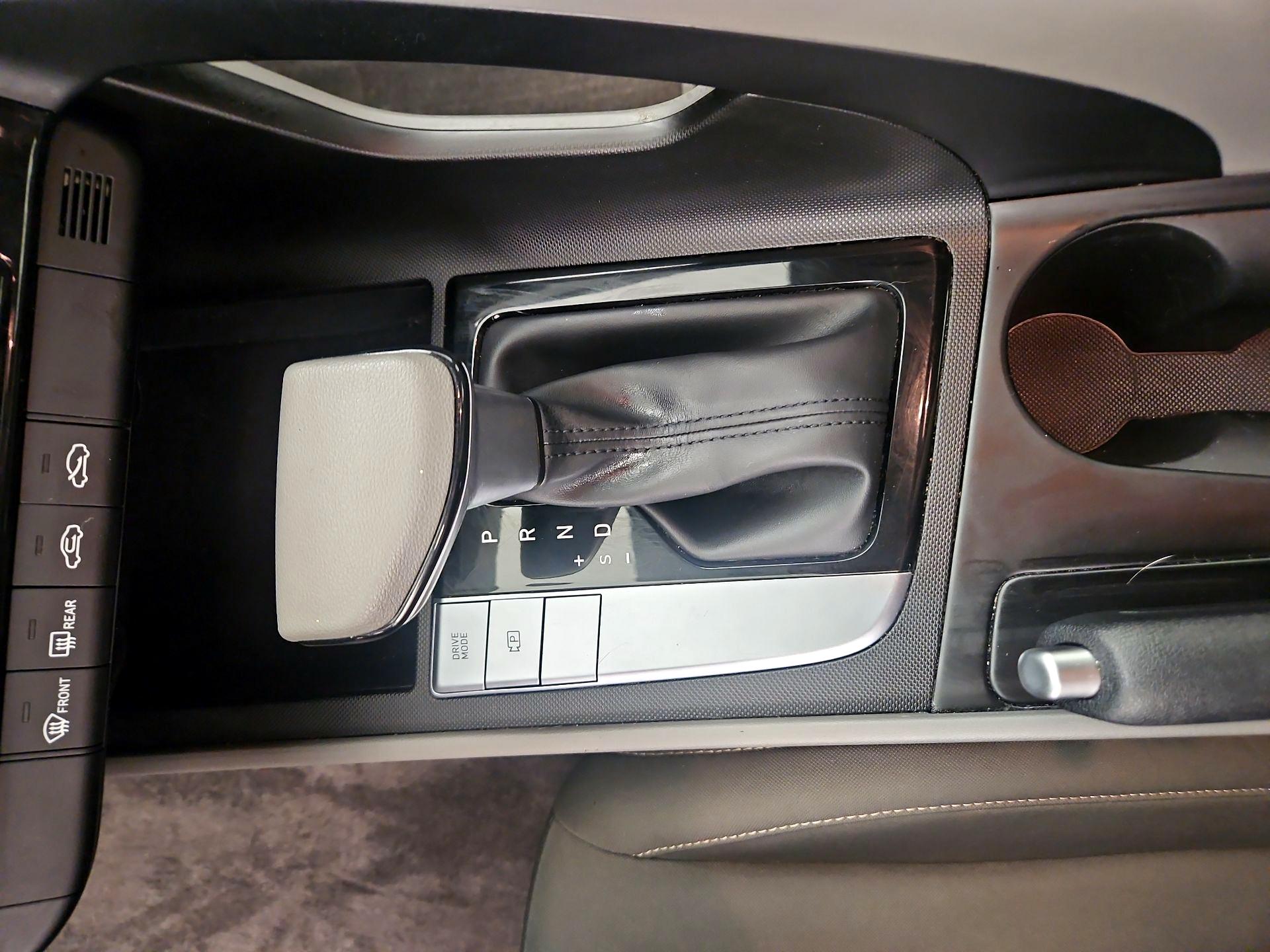 Thumbnail: 2024 Hyundai Elantra - 18