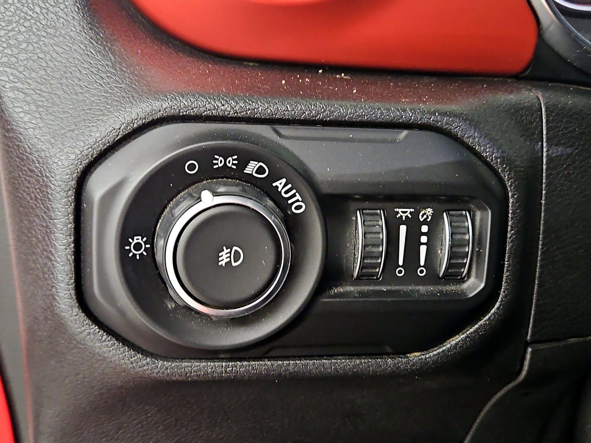 Thumbnail: 2021 Jeep Wrangler - 13