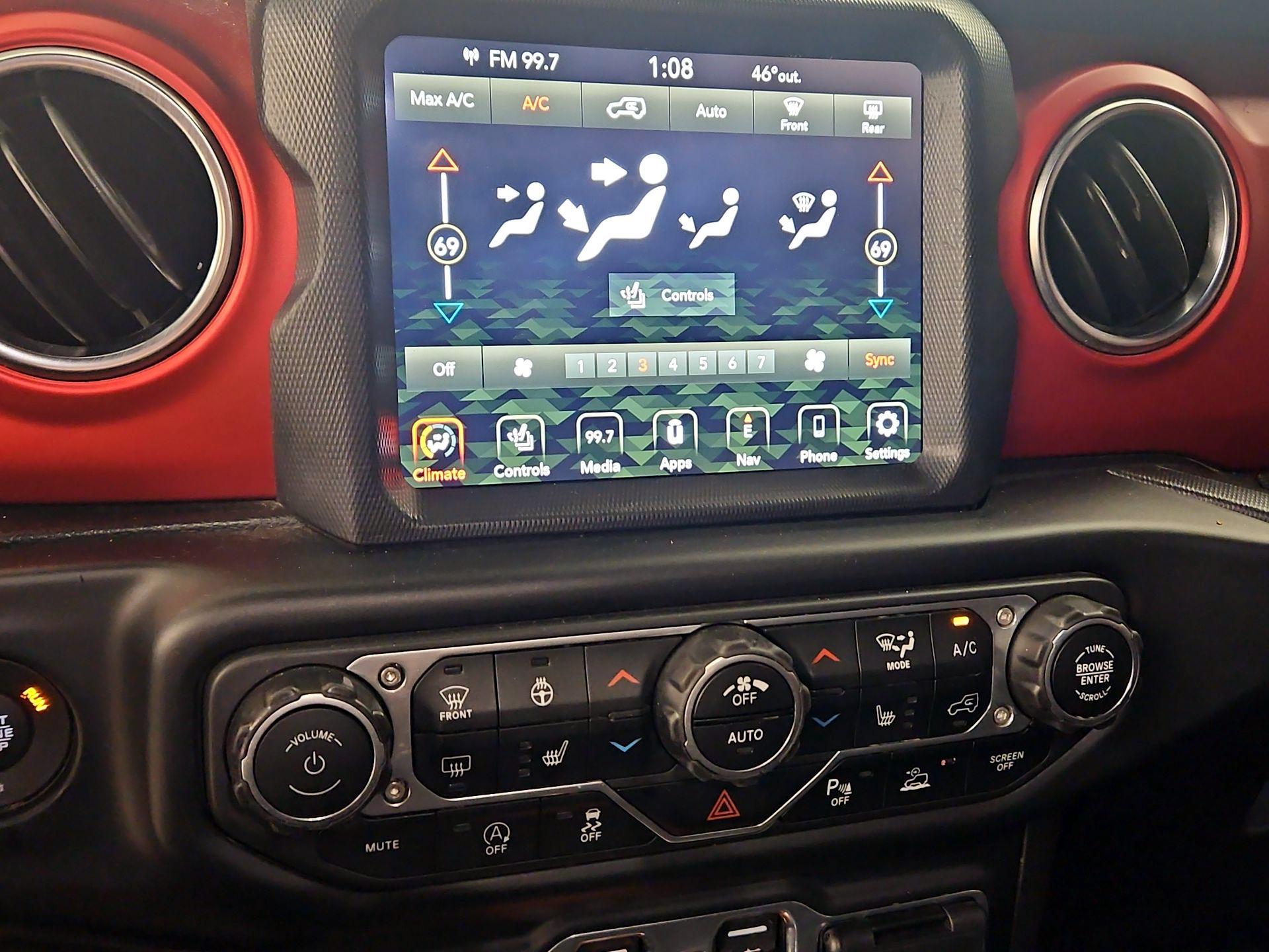 Thumbnail: 2021 Jeep Wrangler - 17