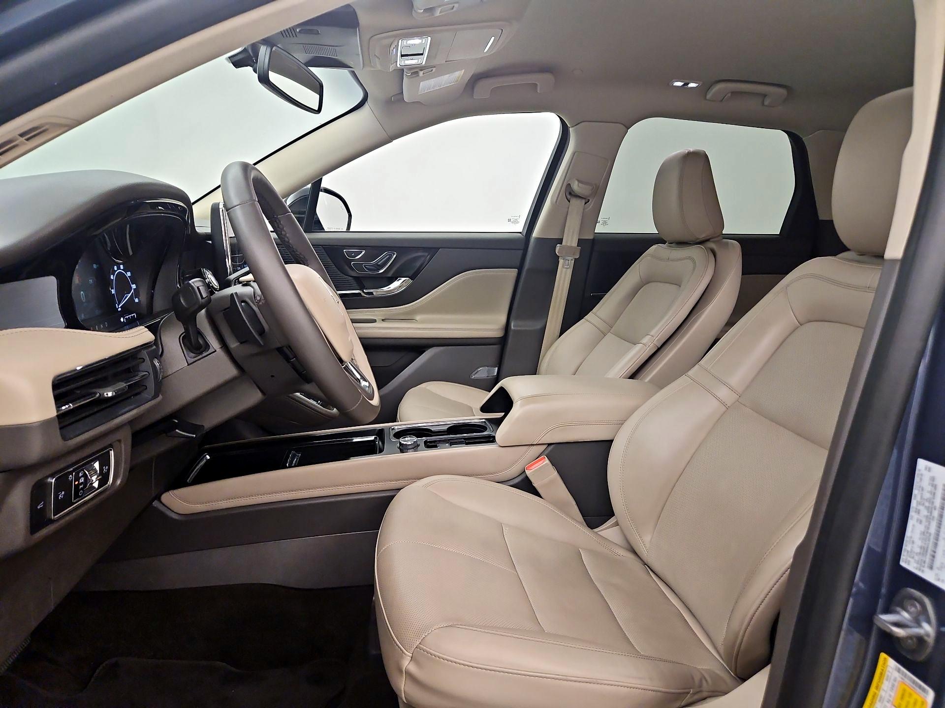 Thumbnail: 2022 Lincoln Corsair - 11