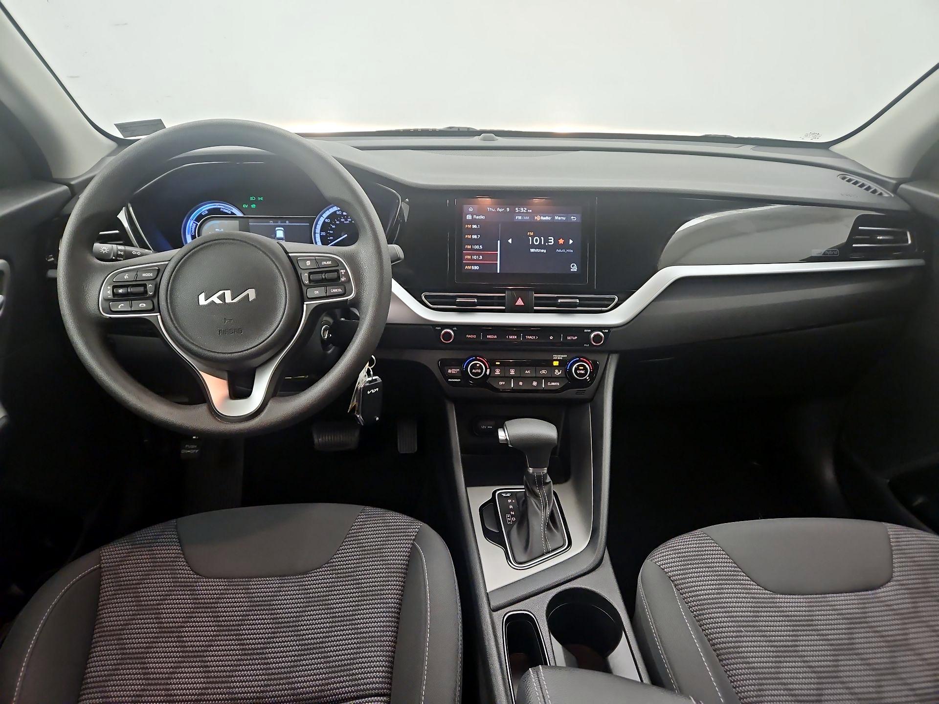 Thumbnail: 2022 Kia Niro - 9