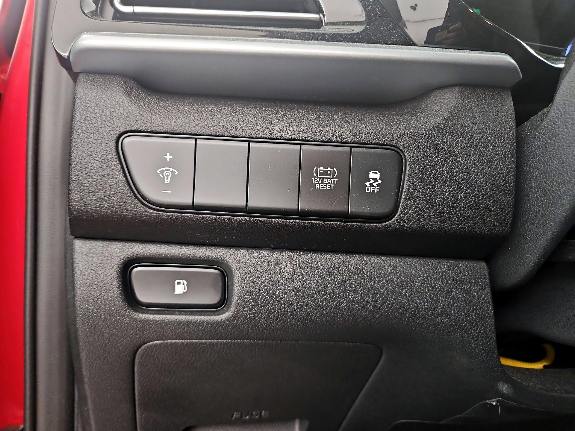 Thumbnail: 2022 Kia Niro - 13