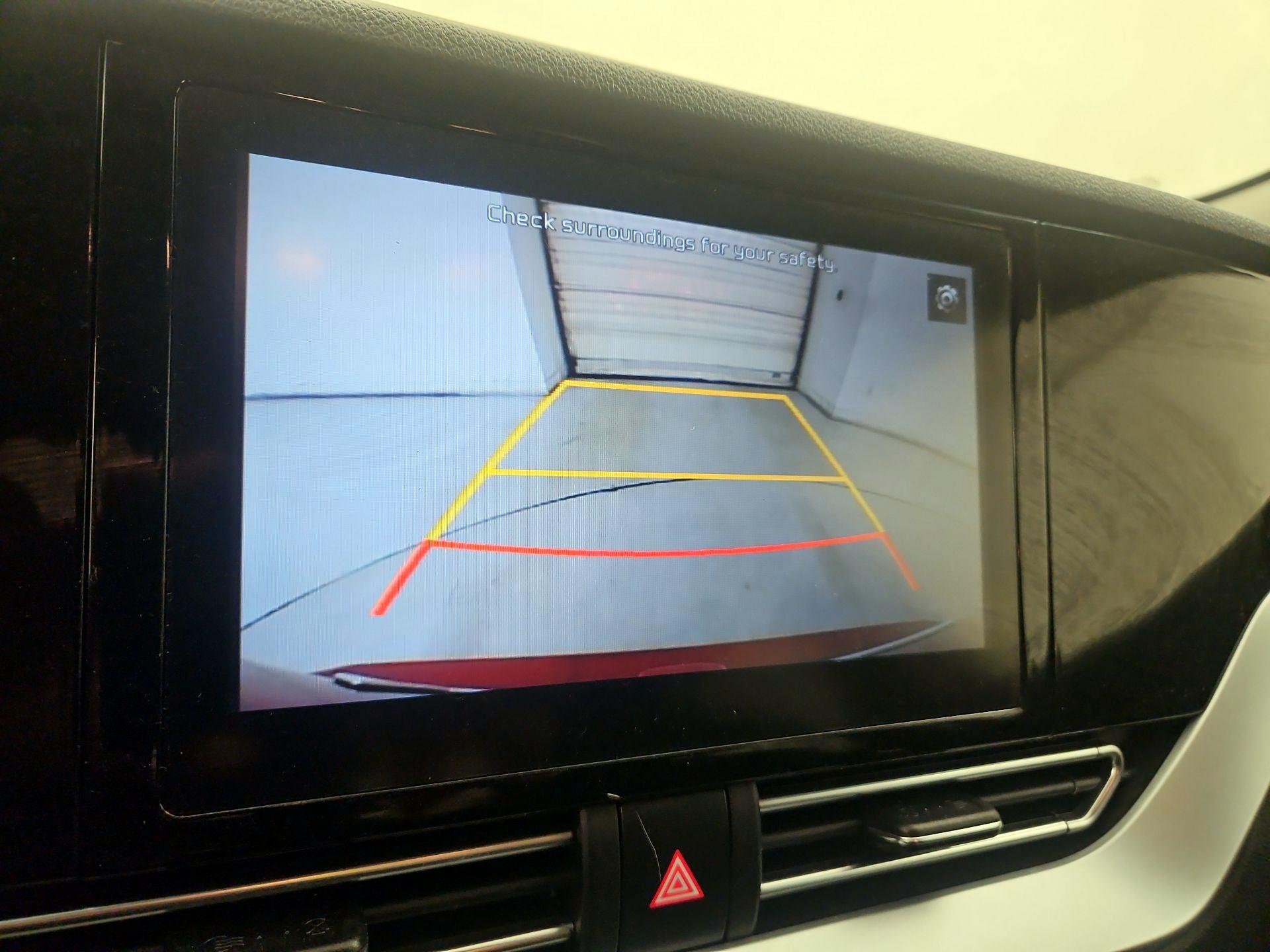 Thumbnail: 2022 Kia Niro - 14