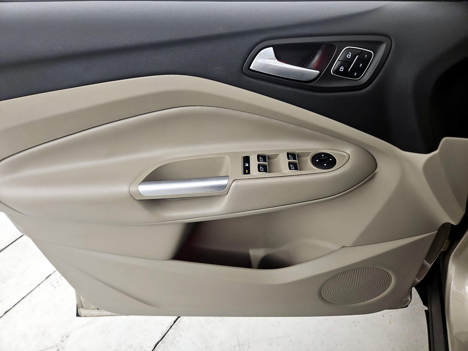 Thumbnail: 2017 Ford Escape - 12