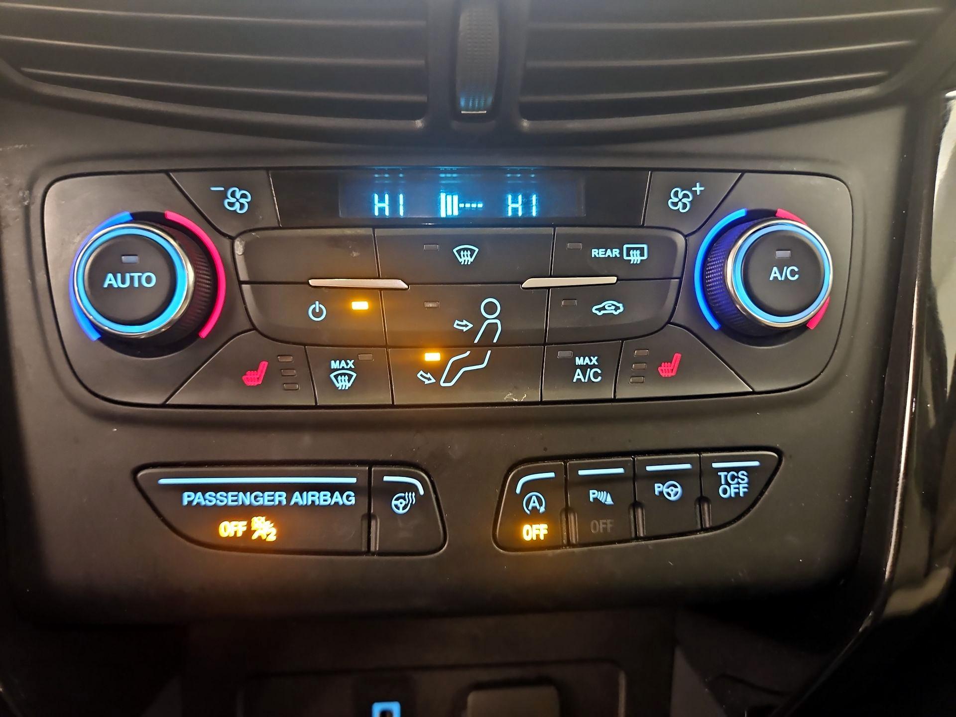 Thumbnail: 2017 Ford Escape - 17