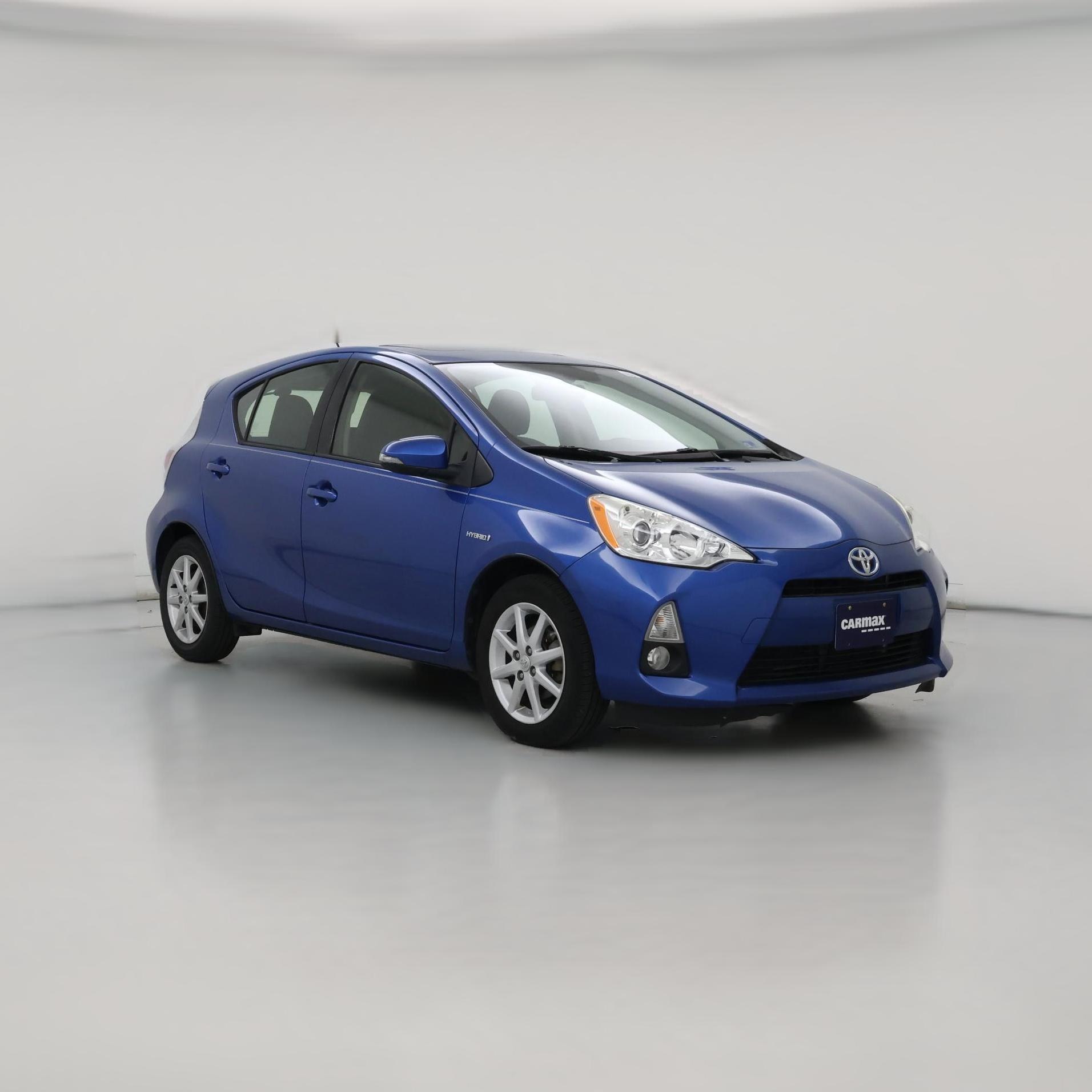 Thumbnail: 2014 Toyota Prius c - 1