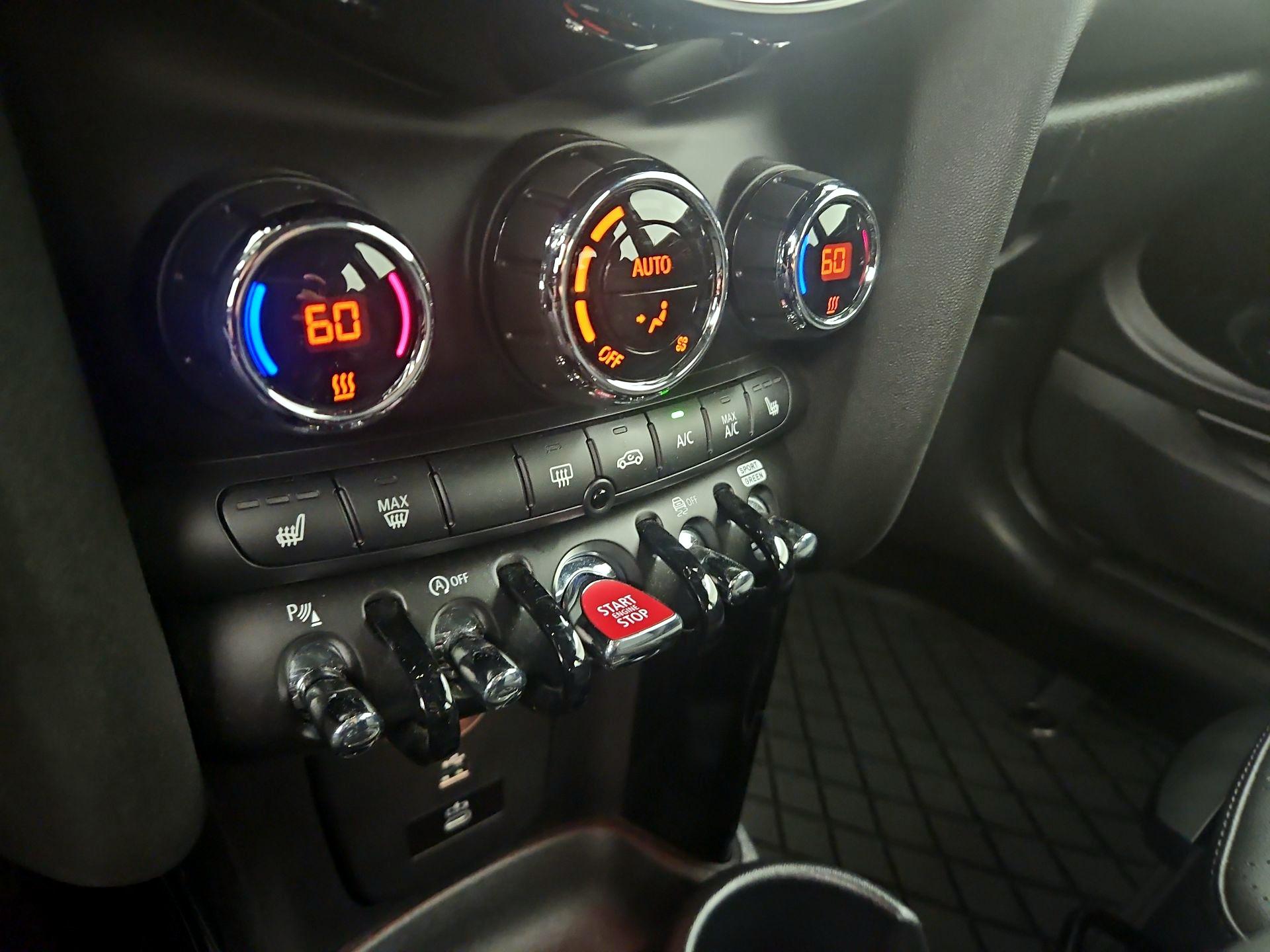 Thumbnail: 2024 MINI Cooper Hardtop - 16