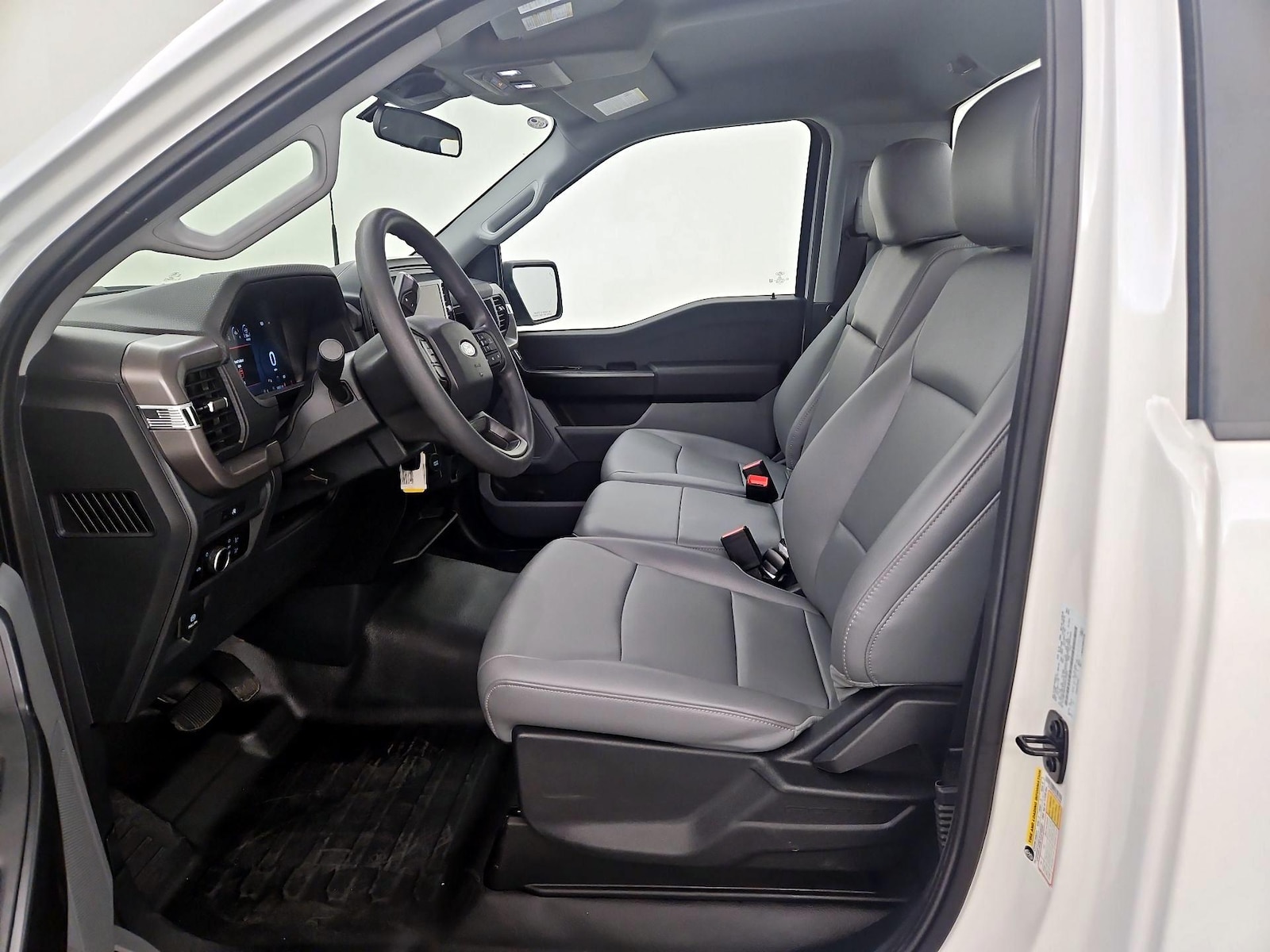 2025 Ford F-150 XL - Photo 12
