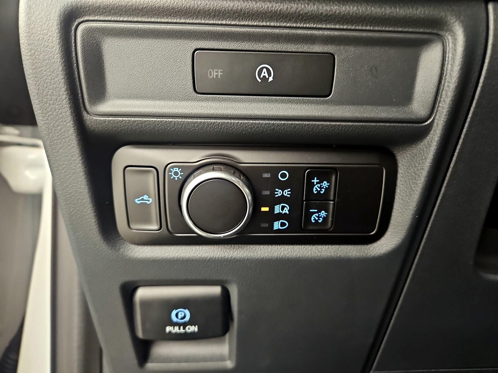 2025 Ford F-150 XL - Photo 14