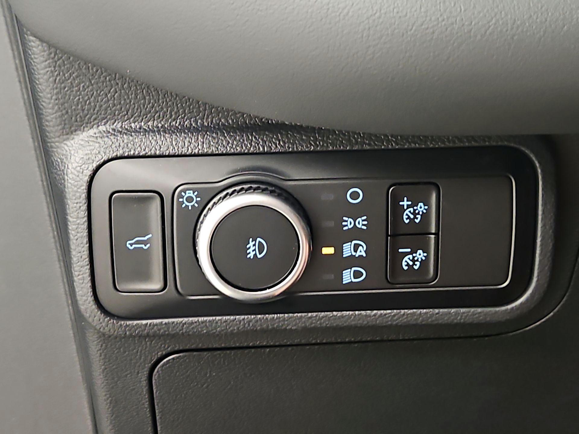 Thumbnail: 2025 Ford Explorer - 13