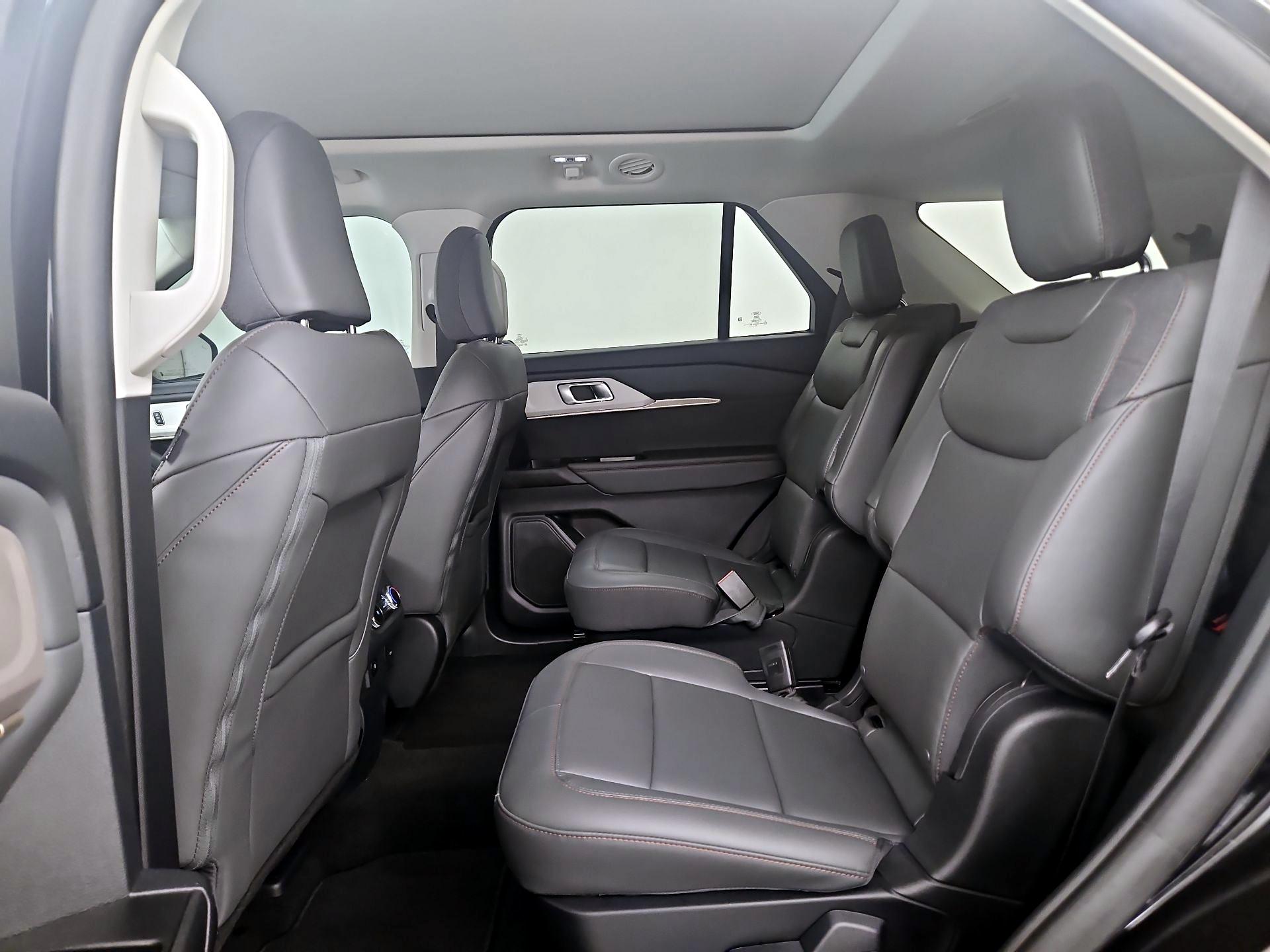 Thumbnail: 2025 Ford Explorer - 20