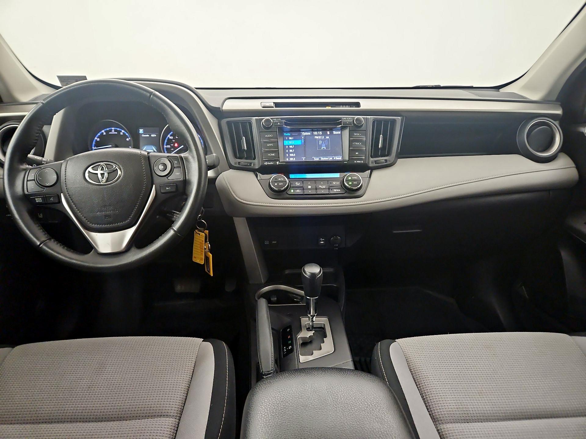 Thumbnail: 2017 Toyota RAV4 - 9