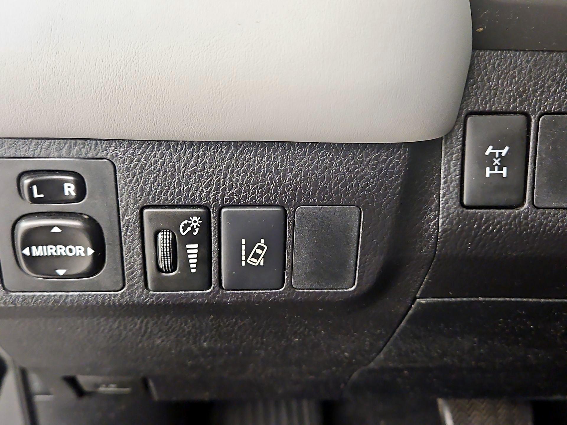 Thumbnail: 2017 Toyota RAV4 - 13