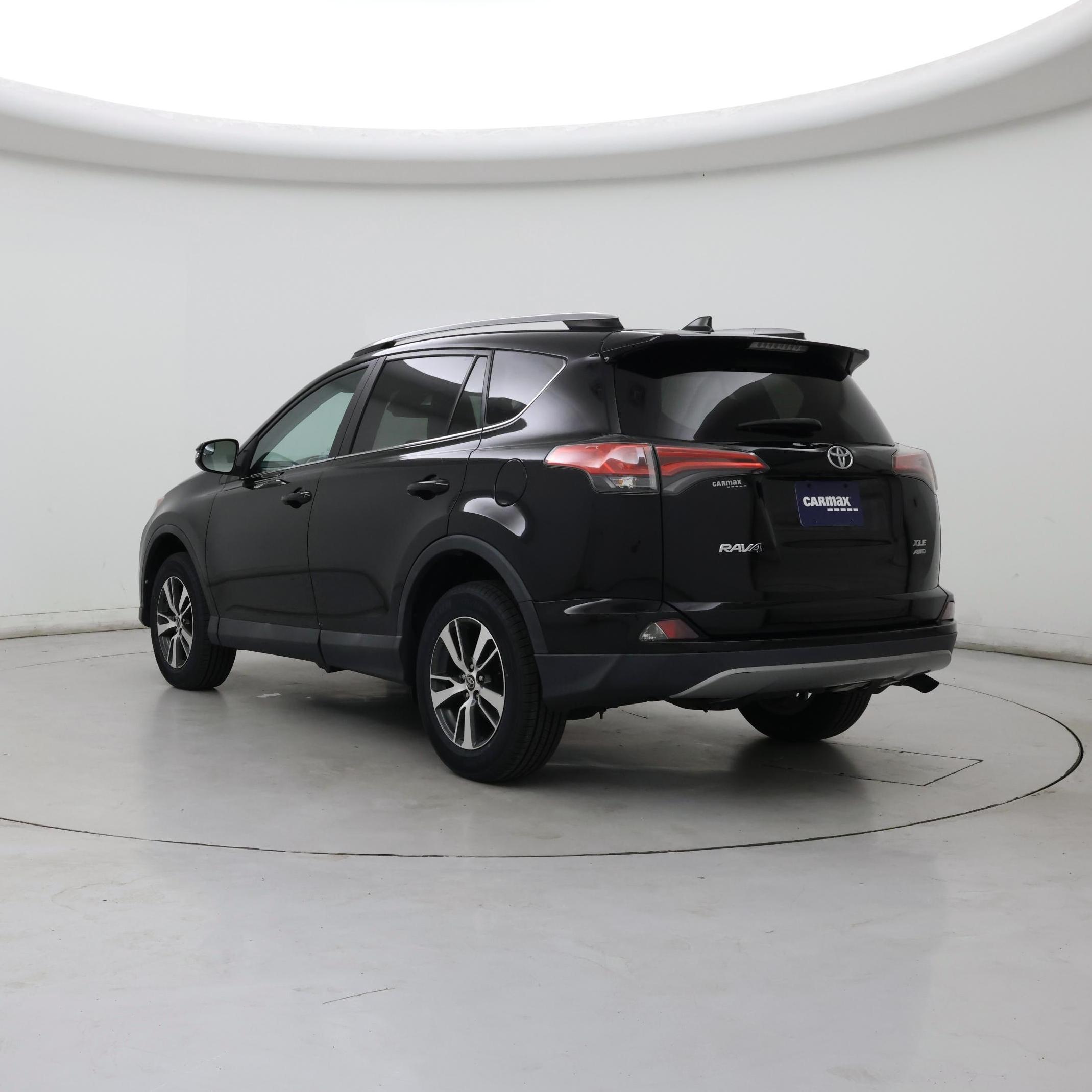 Thumbnail: 2017 Toyota RAV4 - 2