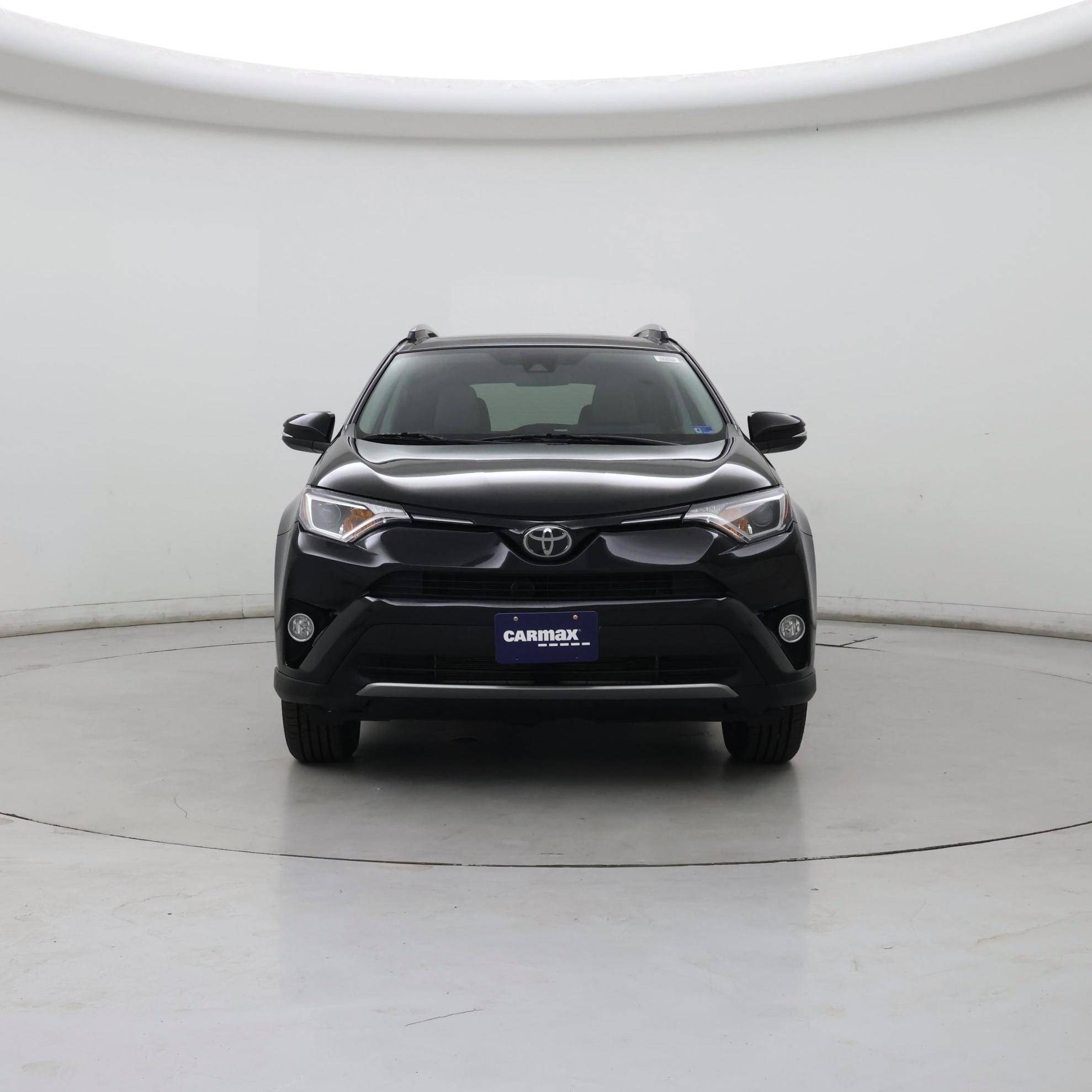 Thumbnail: 2017 Toyota RAV4 - 5