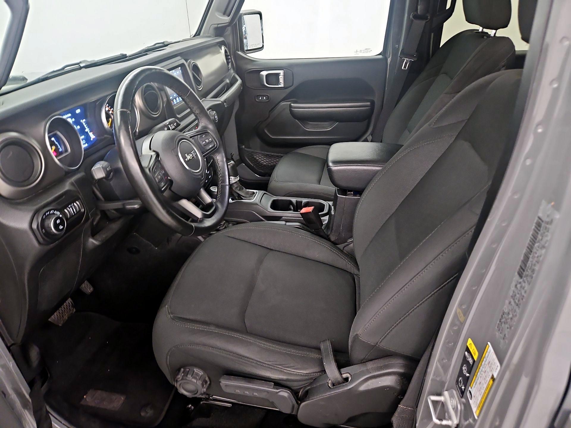 Thumbnail: 2020 Jeep Gladiator - 11