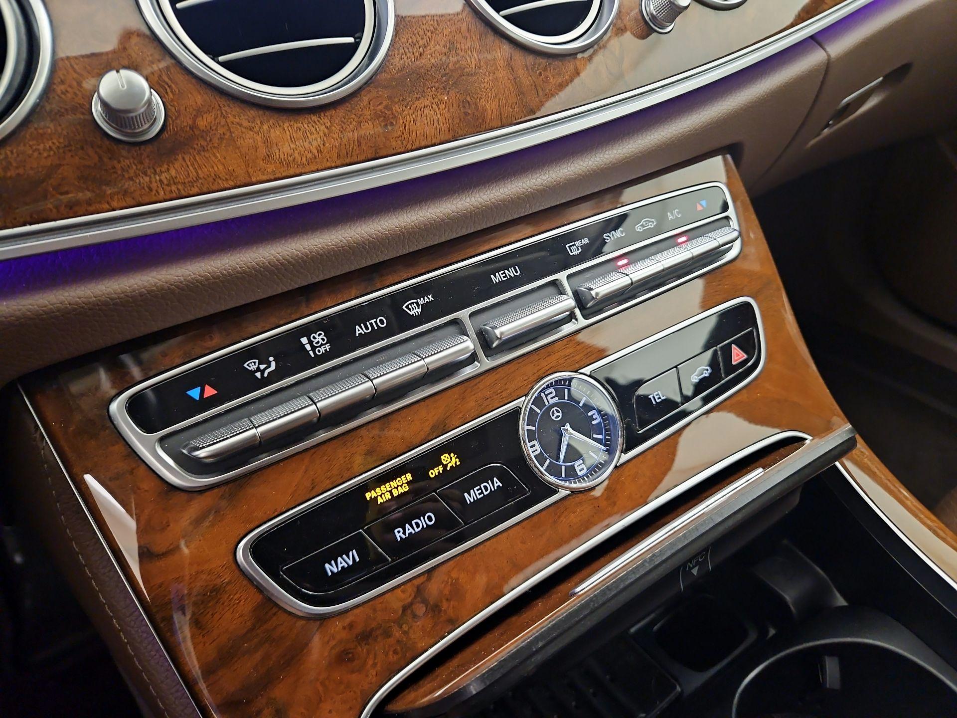 Thumbnail: 2019 Mercedes-Benz E-Class - 17
