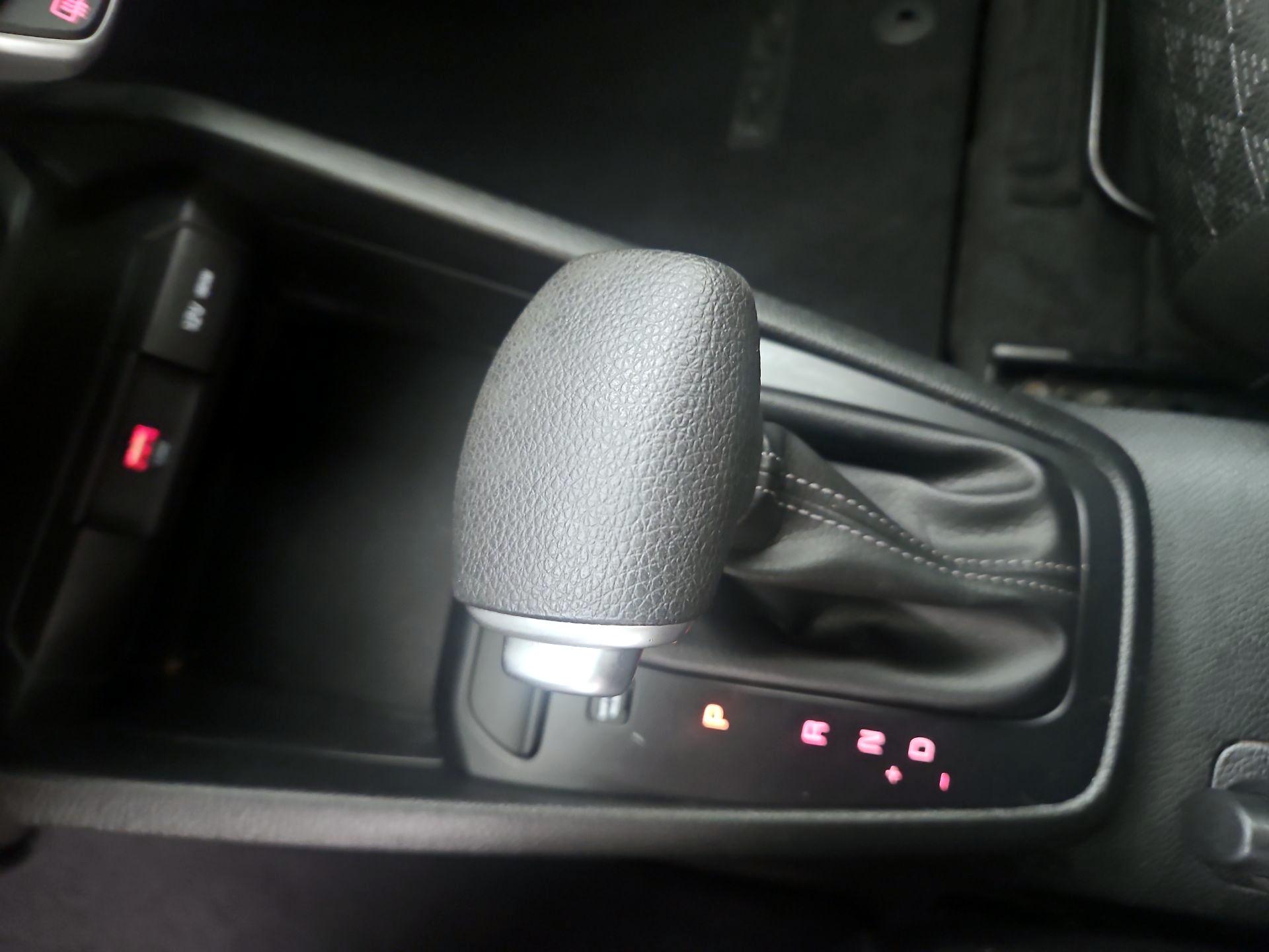 Thumbnail: 2023 Kia Rio - 17