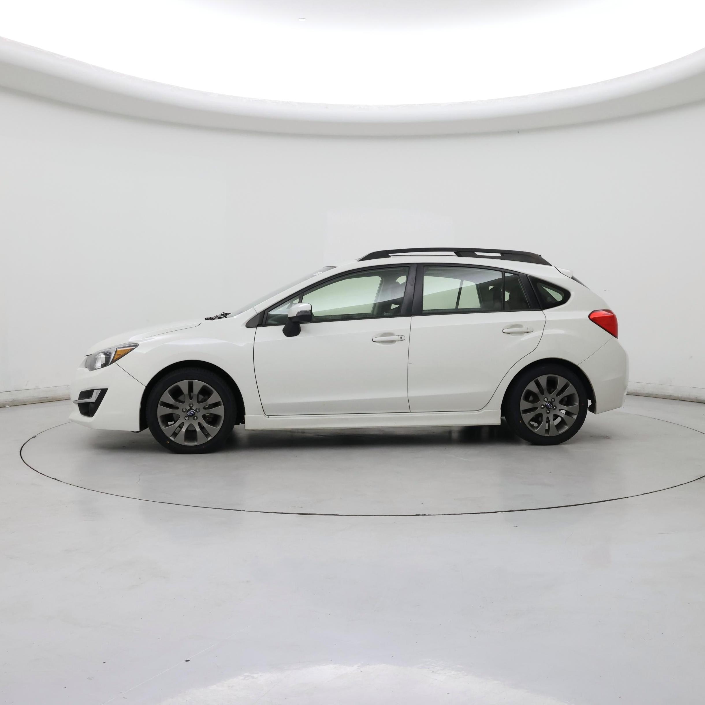 Thumbnail: 2016 Subaru Impreza - 3