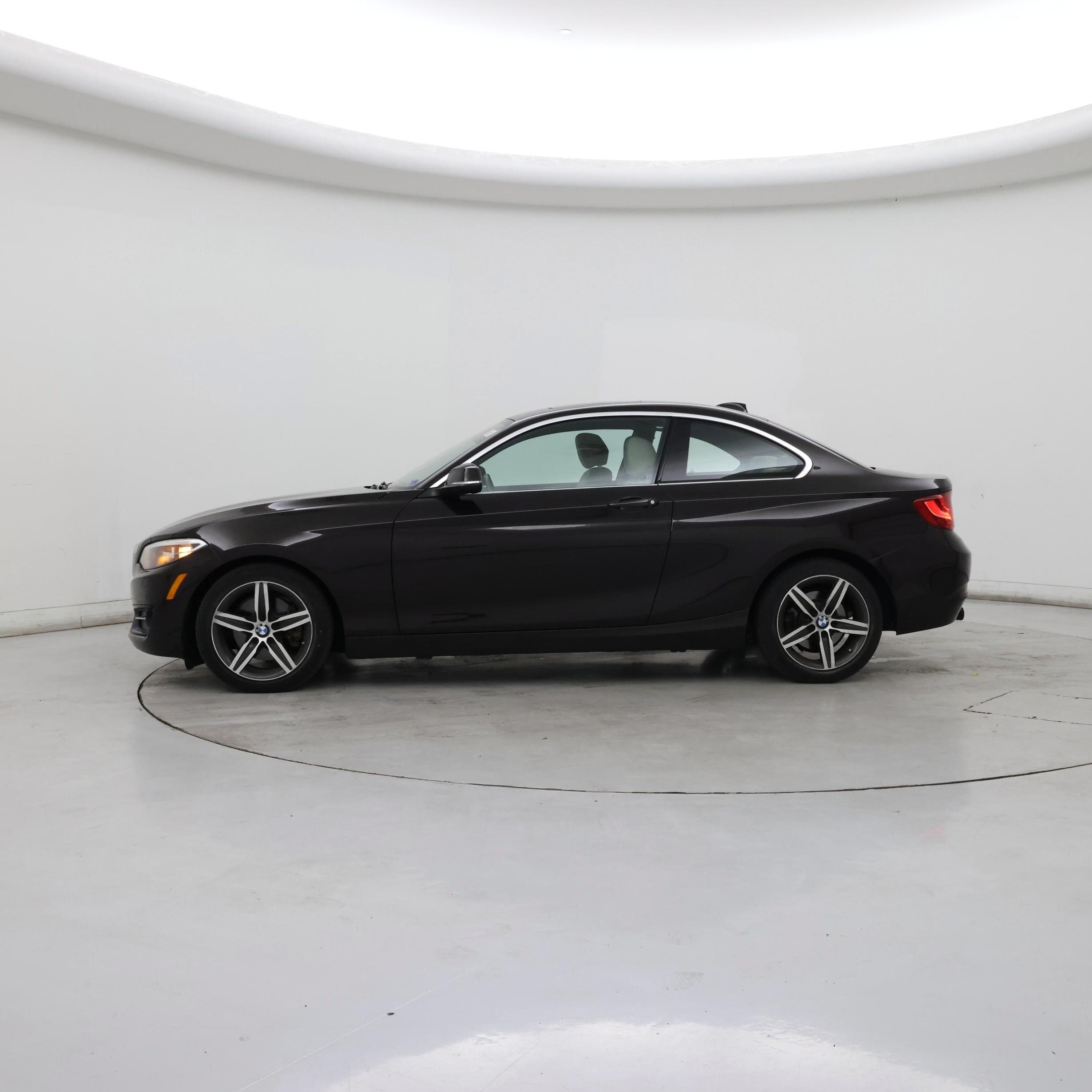 Thumbnail: 2017 BMW 2 Series - 3
