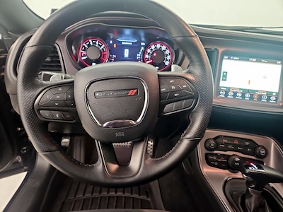 Steering Wheel & Instrument Cluster (On)
