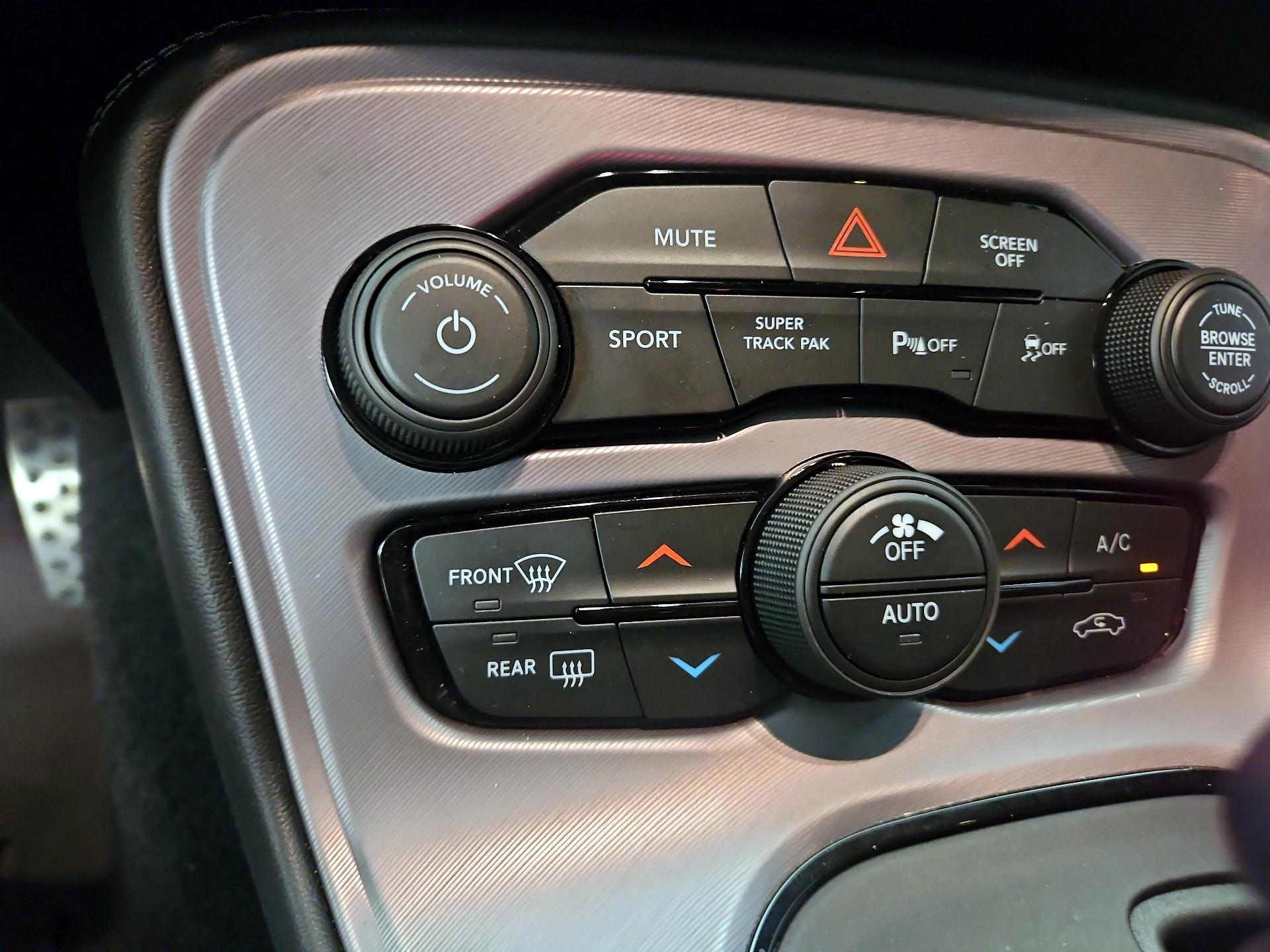 Thumbnail: 2023 Dodge Challenger - 17