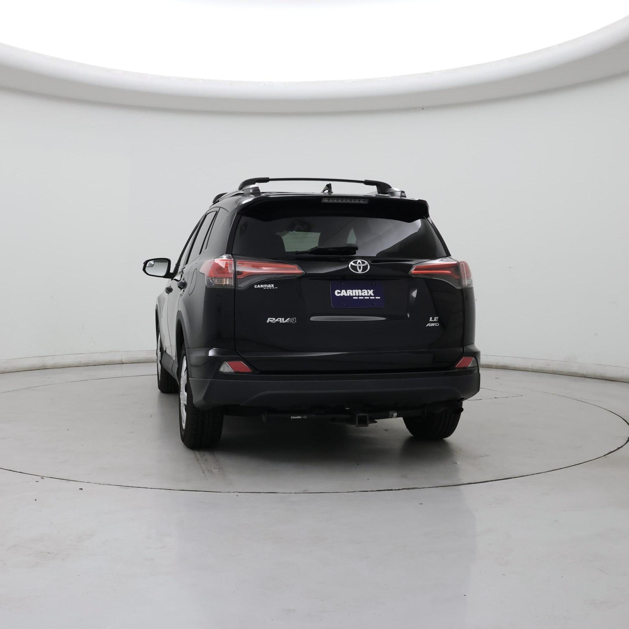 Thumbnail: 2017 Toyota RAV4 - 6