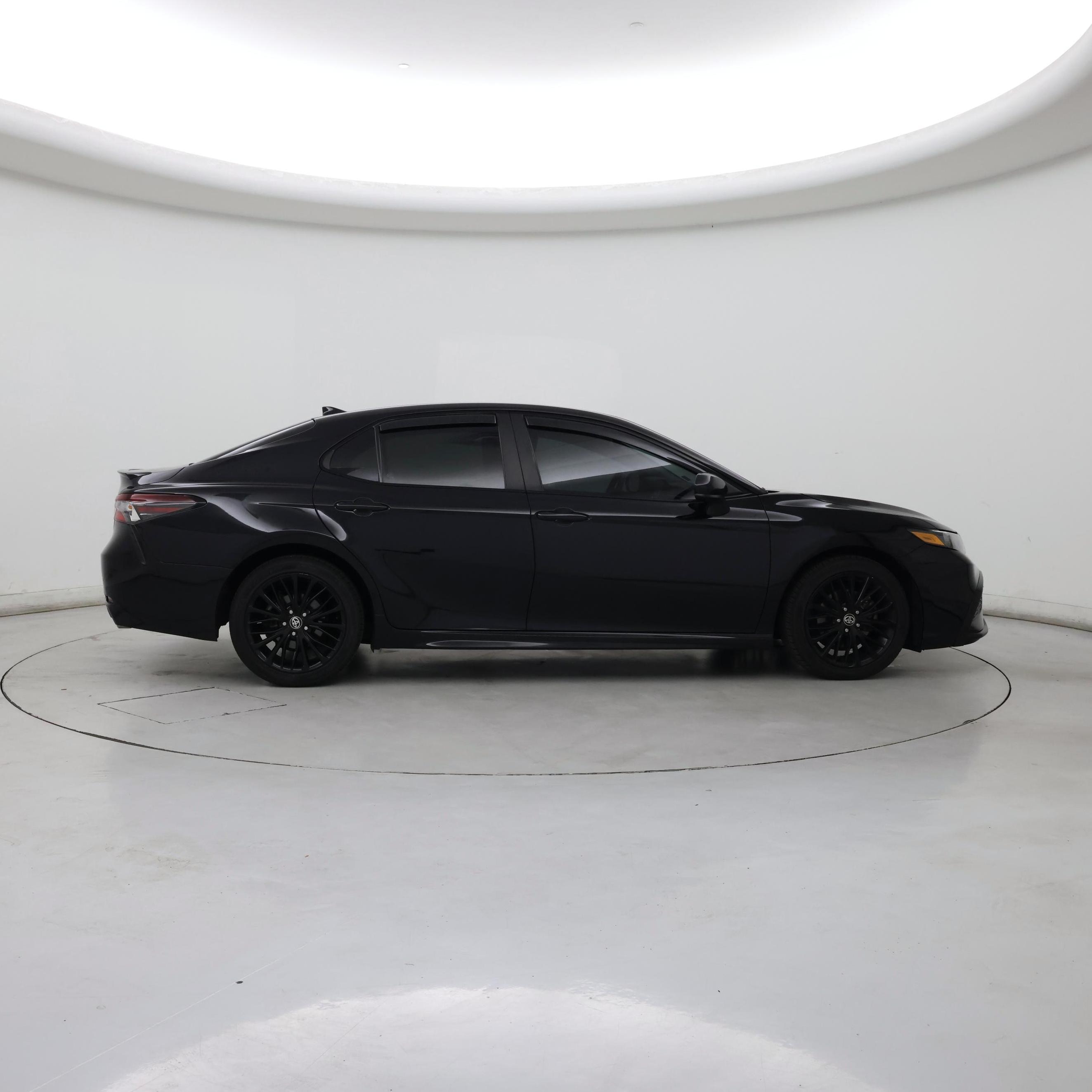 Thumbnail: 2021 Toyota Camry - 7