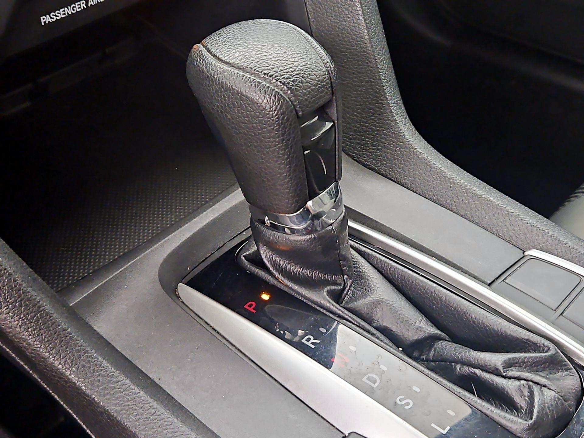 Thumbnail: 2018 Honda Civic - 17
