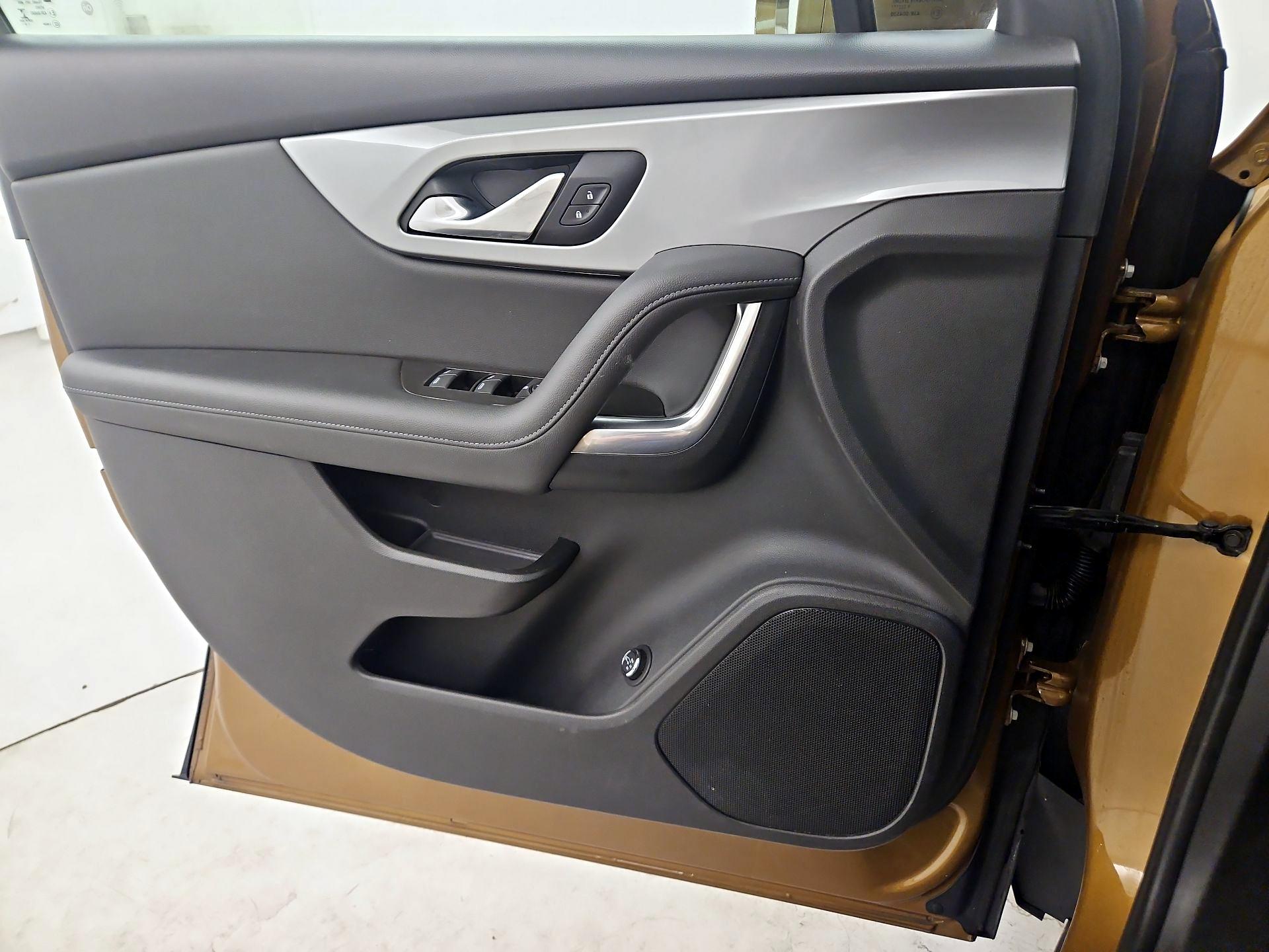 Thumbnail: 2020 Chevrolet Blazer - 12